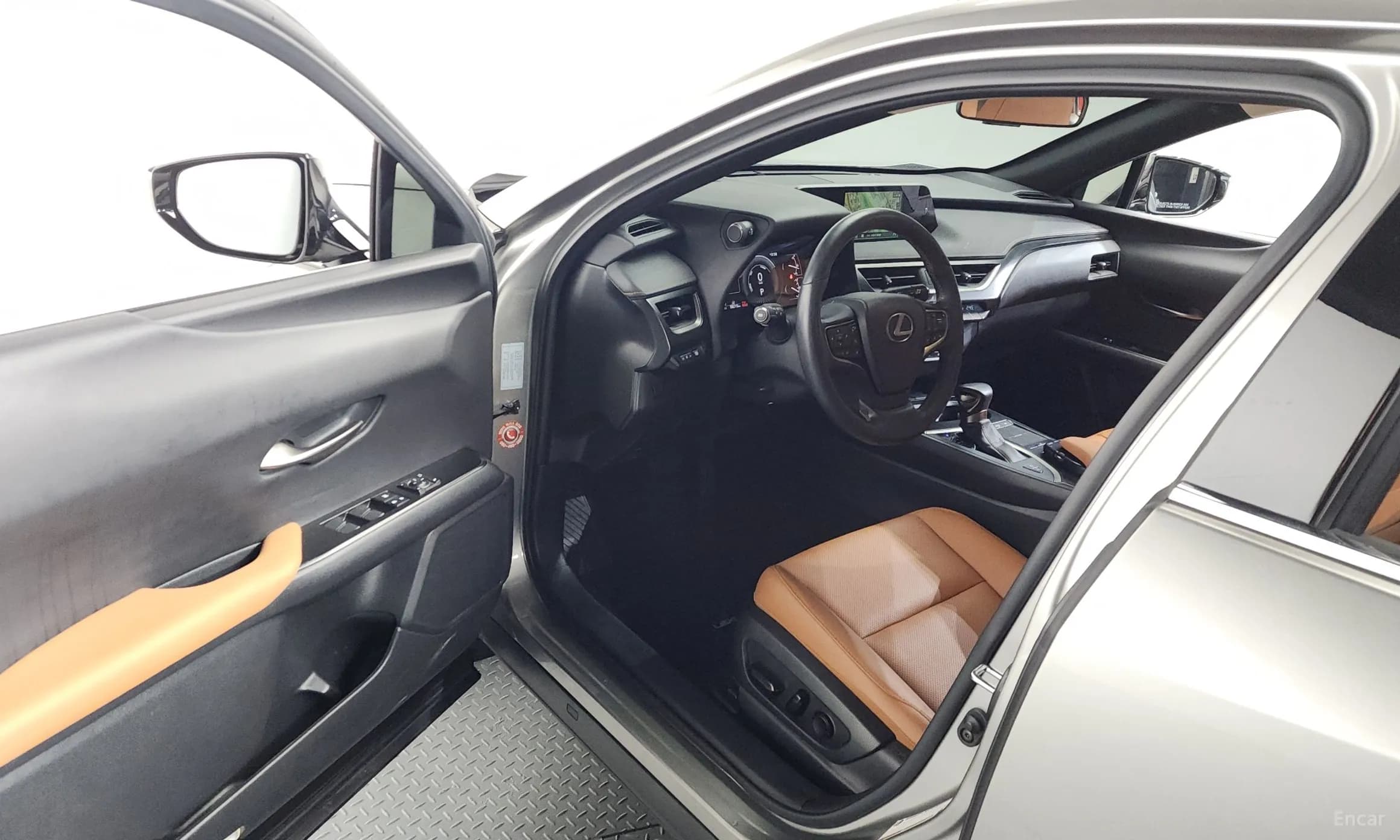 UX250h