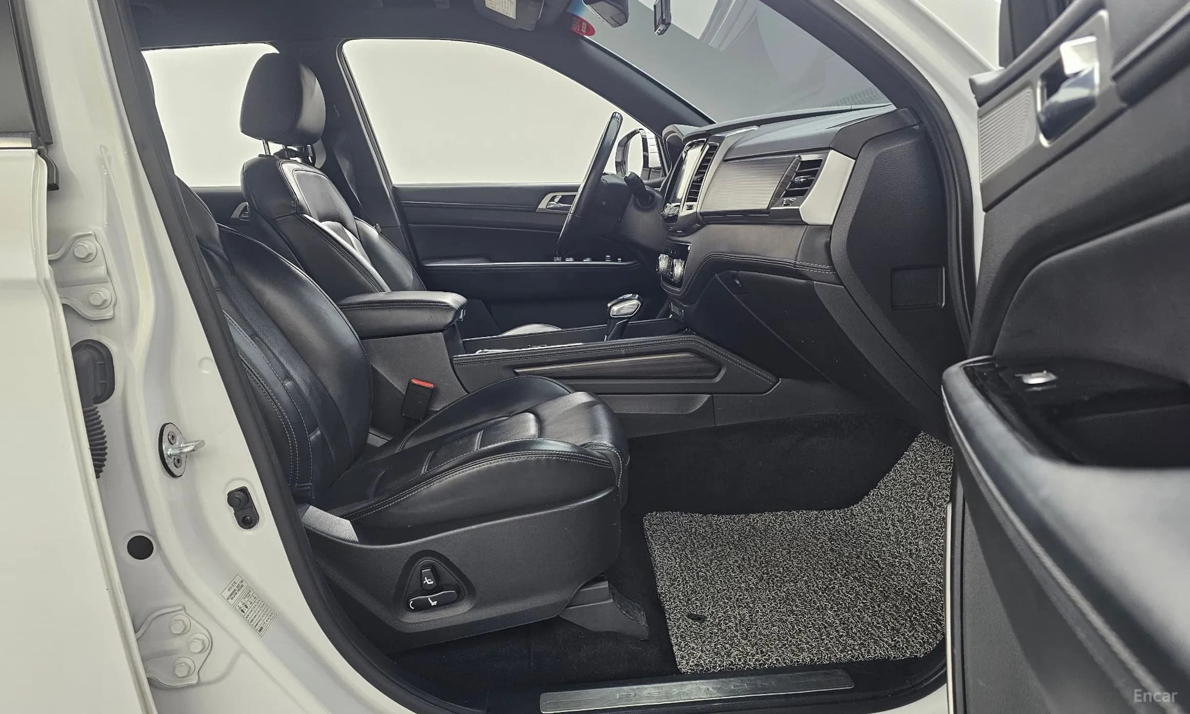 G4 Rexton