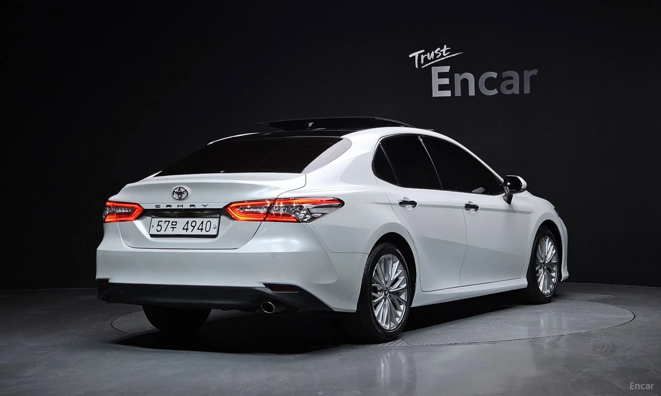 Camry (XV70)