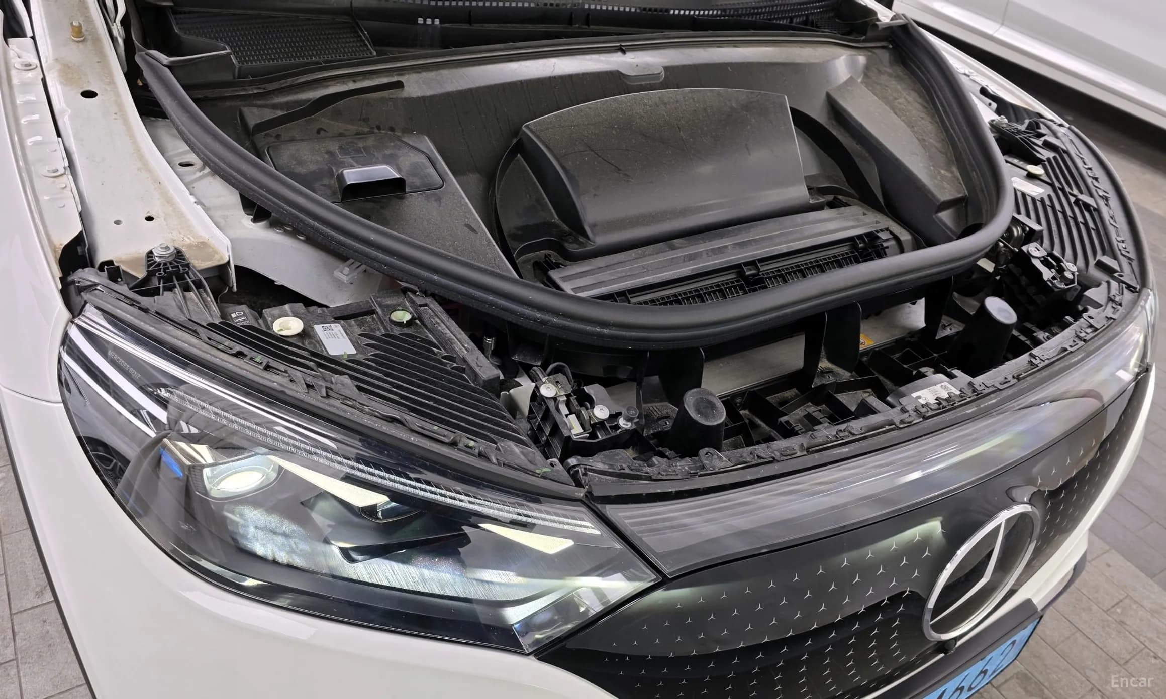 EQE SUV X294