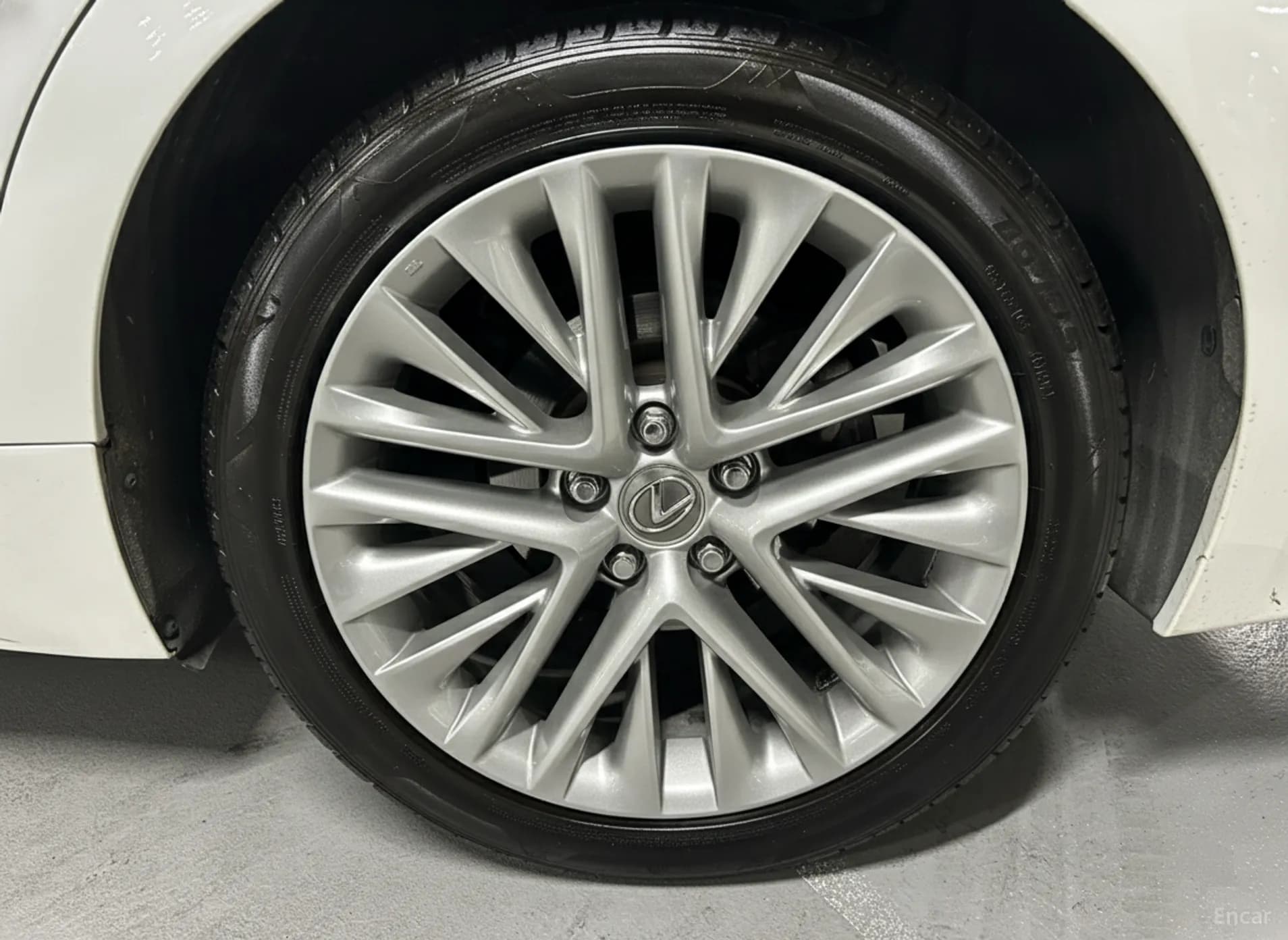 New ES350