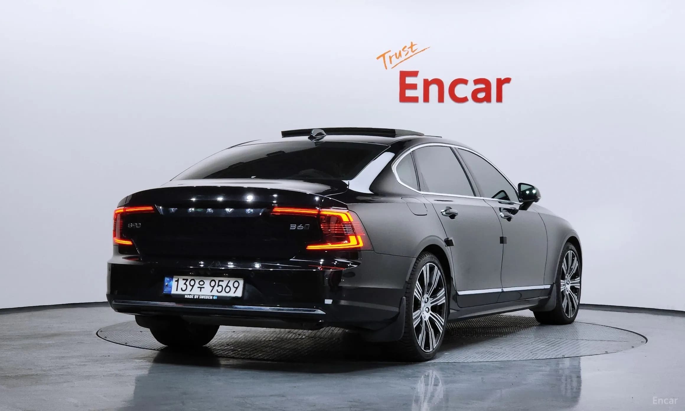 S90