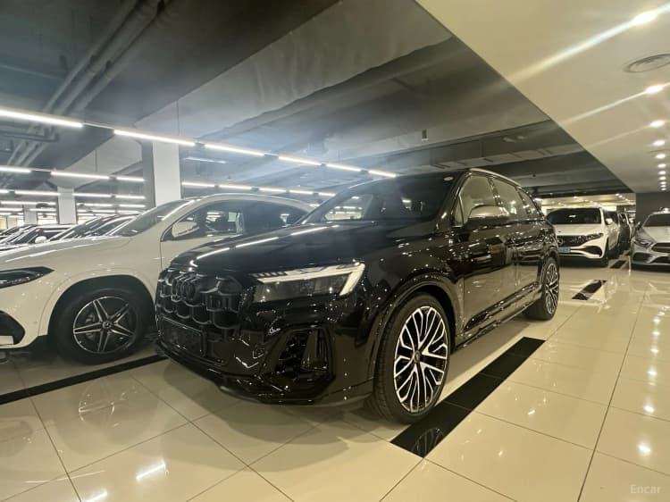 SQ7 (4M)