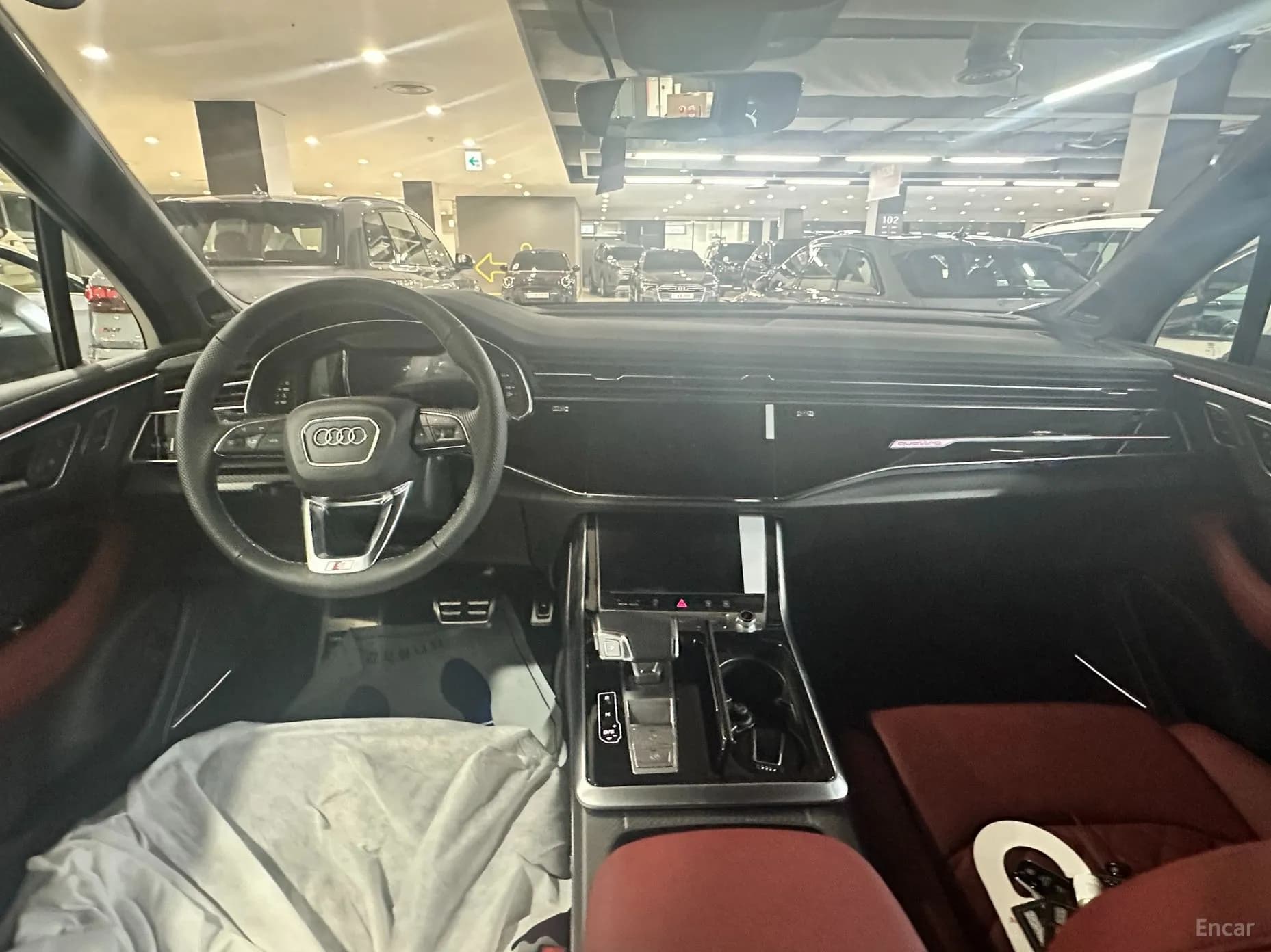 SQ7 (4M)