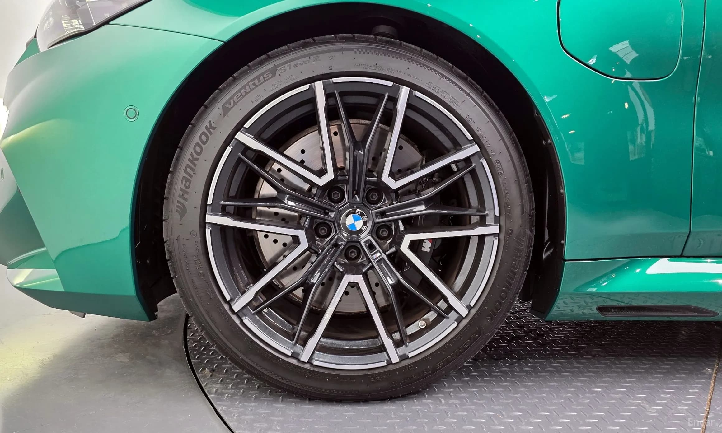 M5 (G90)