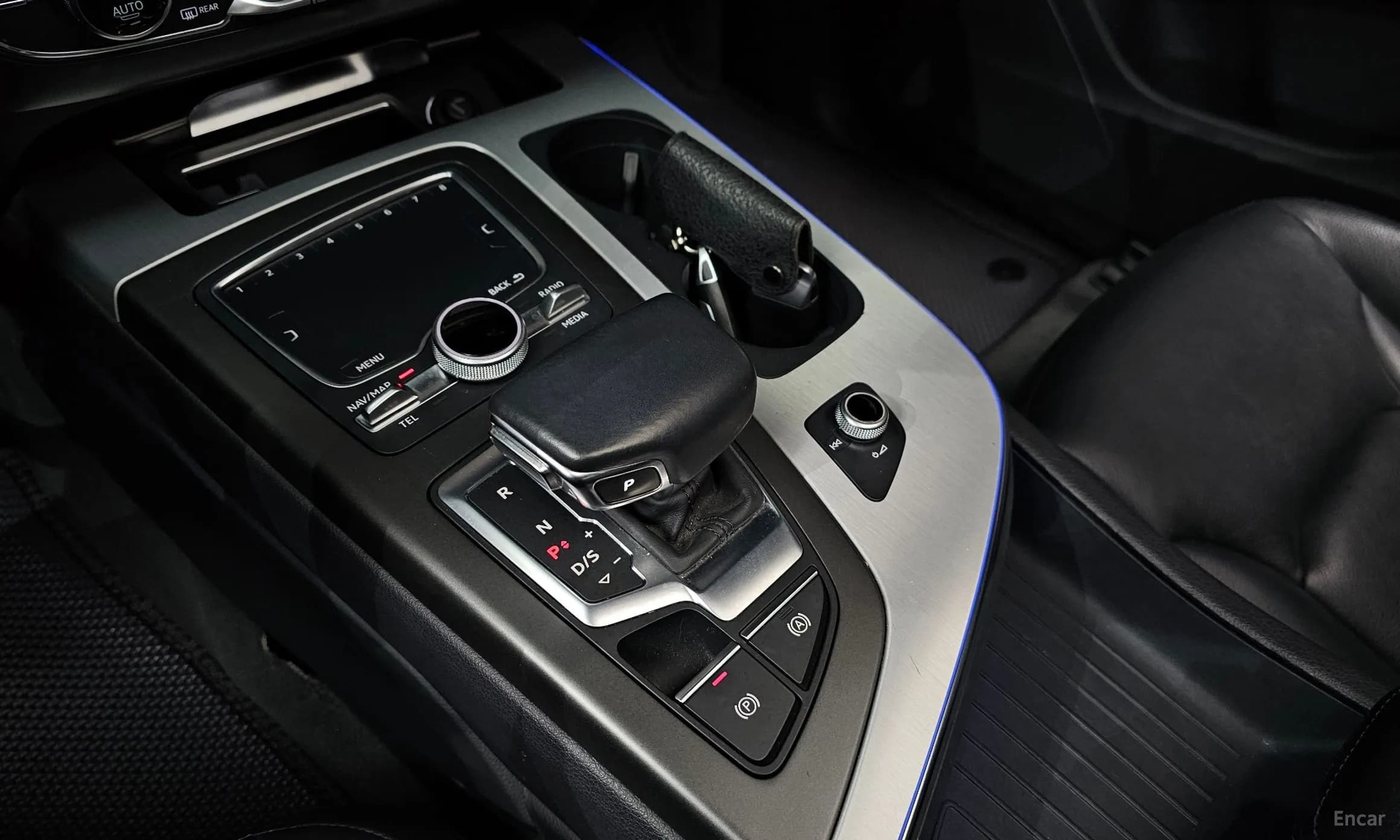 Q7 (4M)