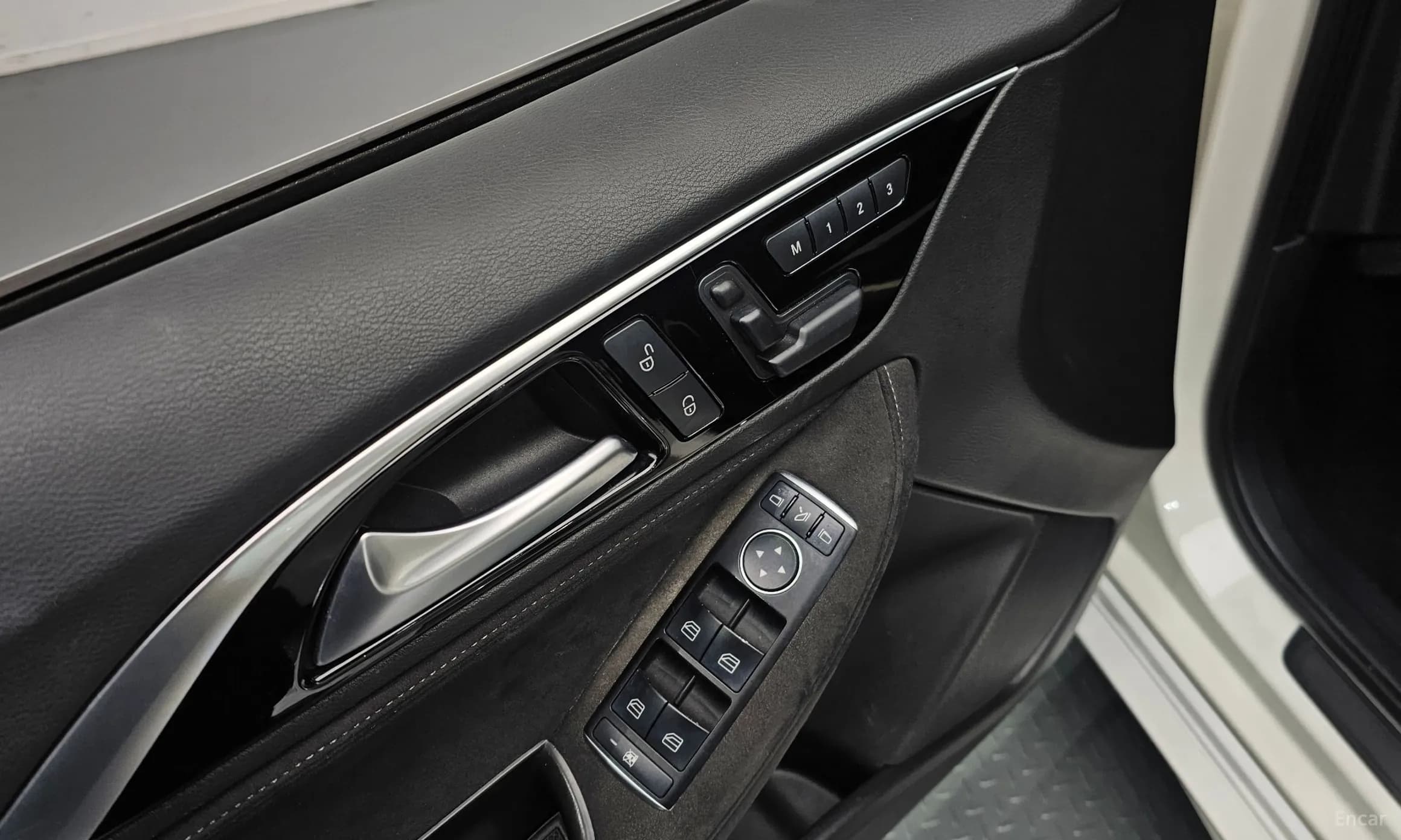 Q30