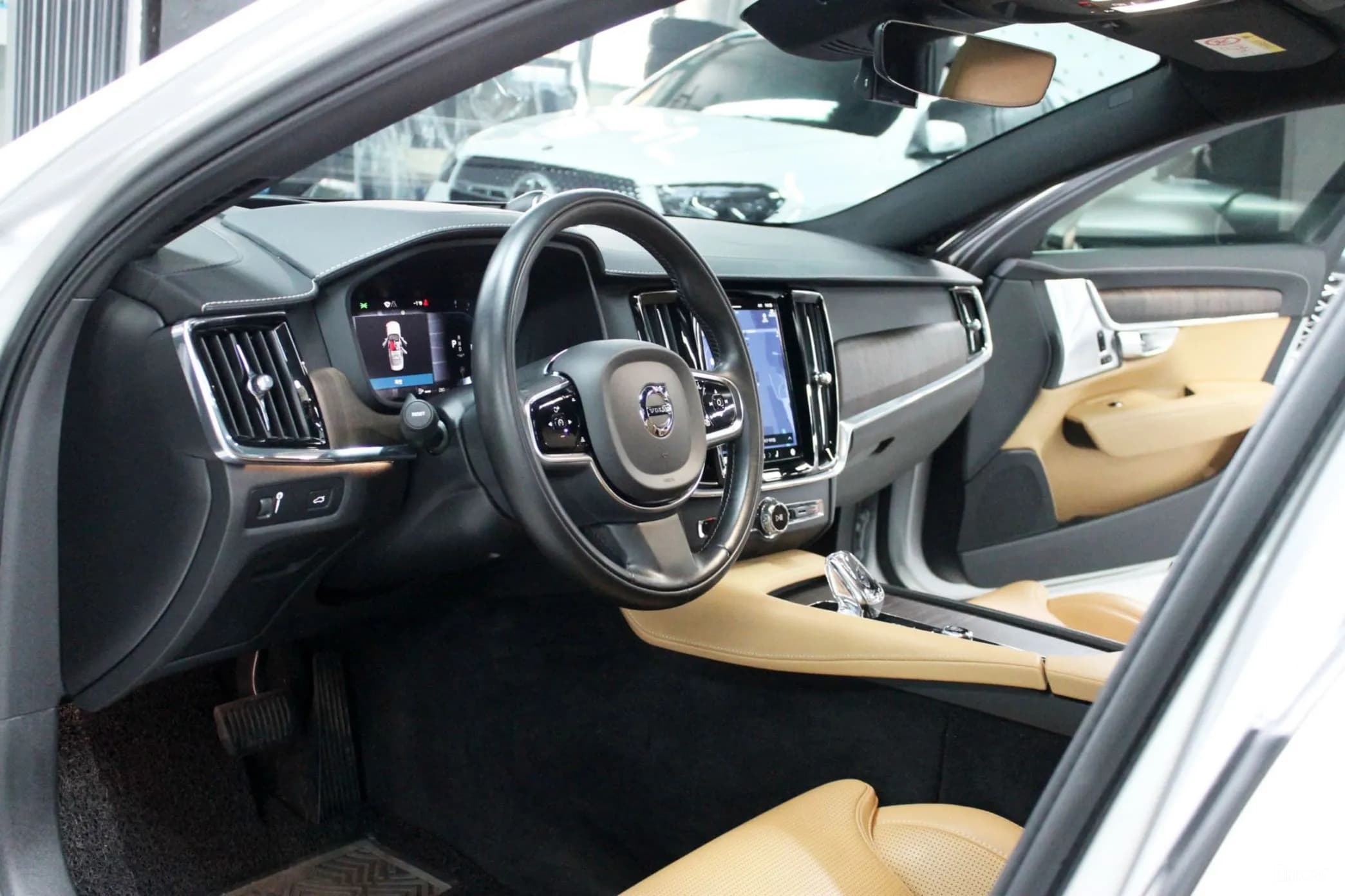 S90