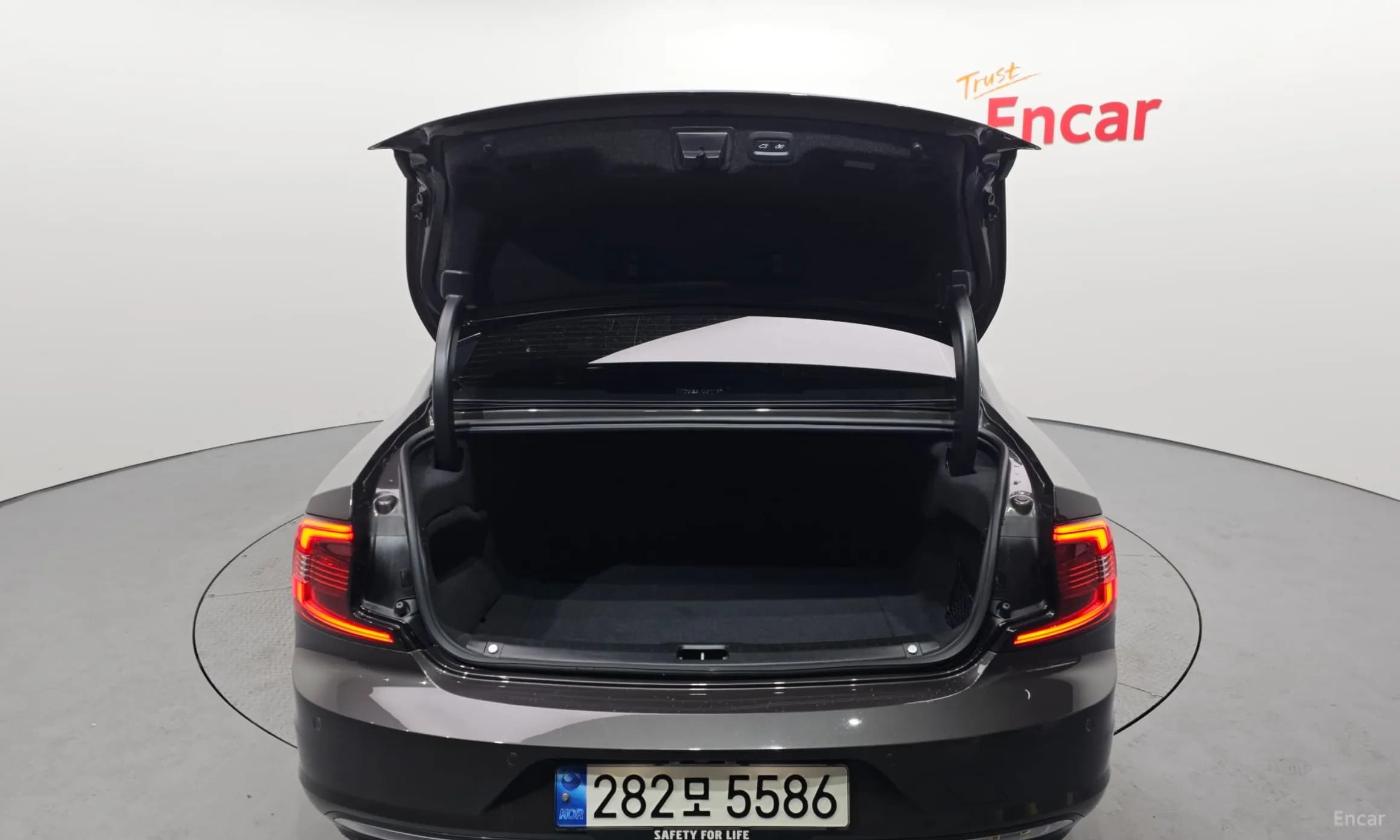 S90