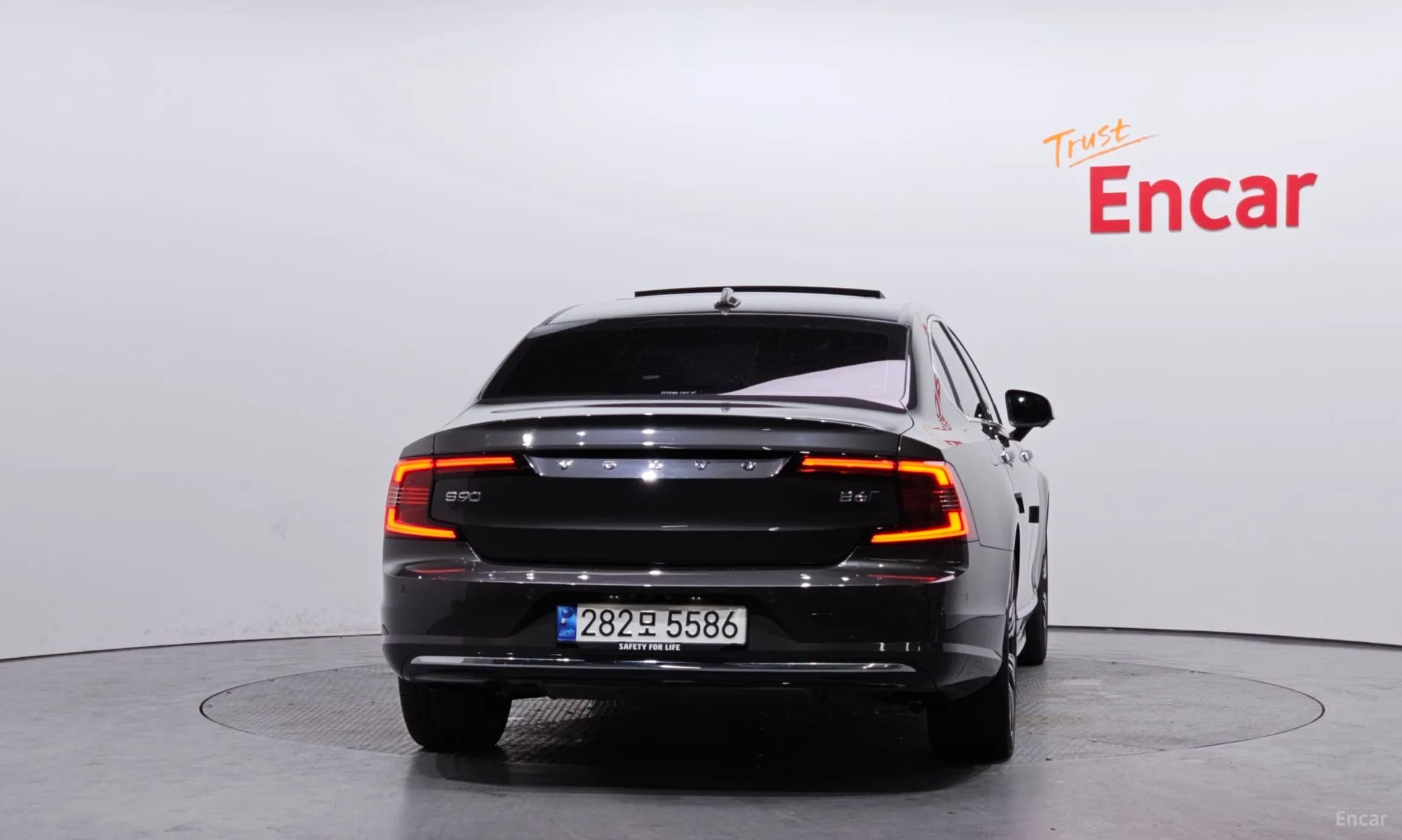 S90