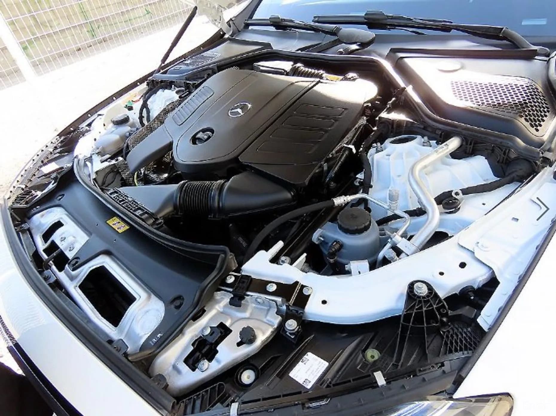E-Class W214