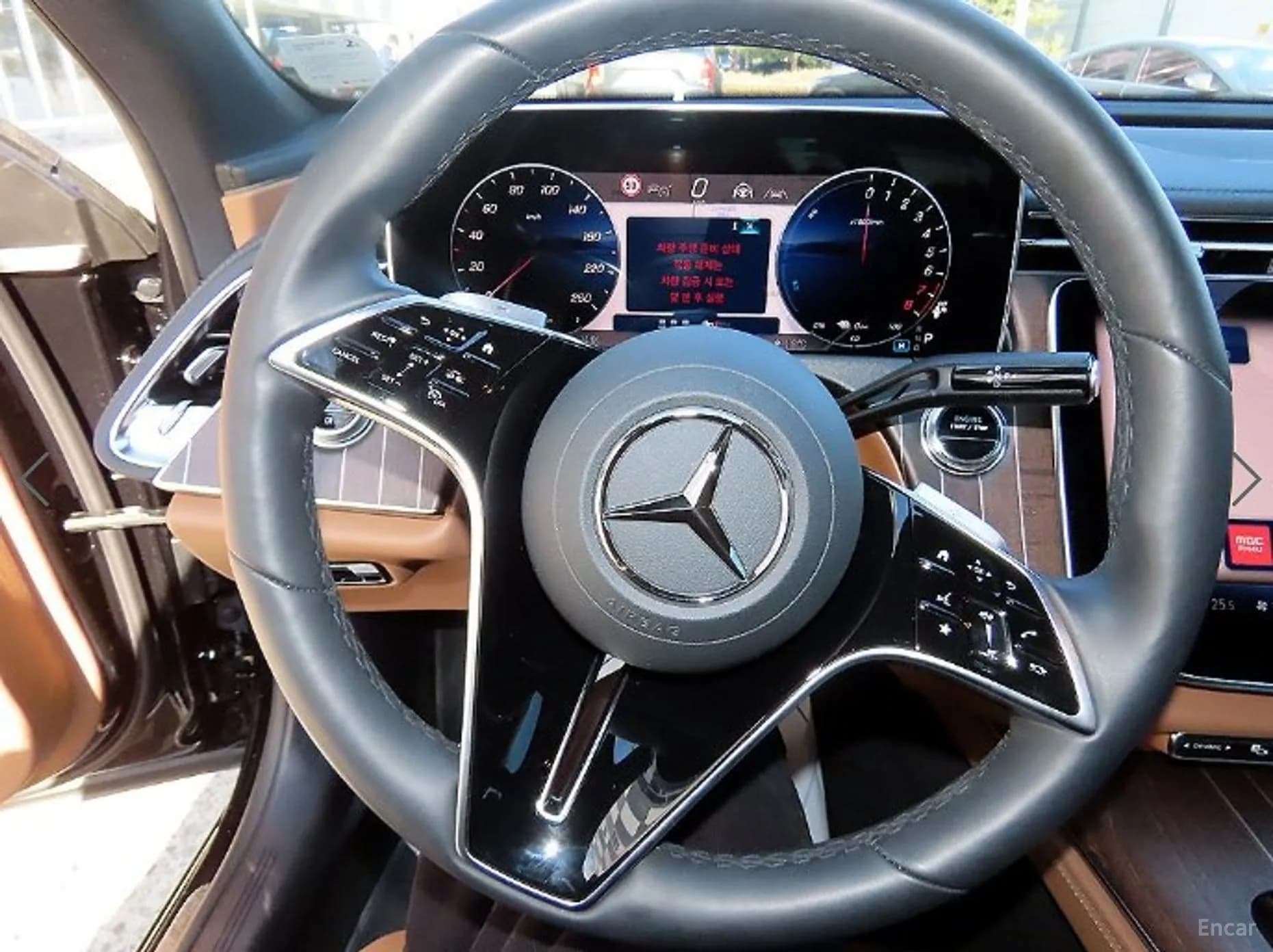 E-Class W214