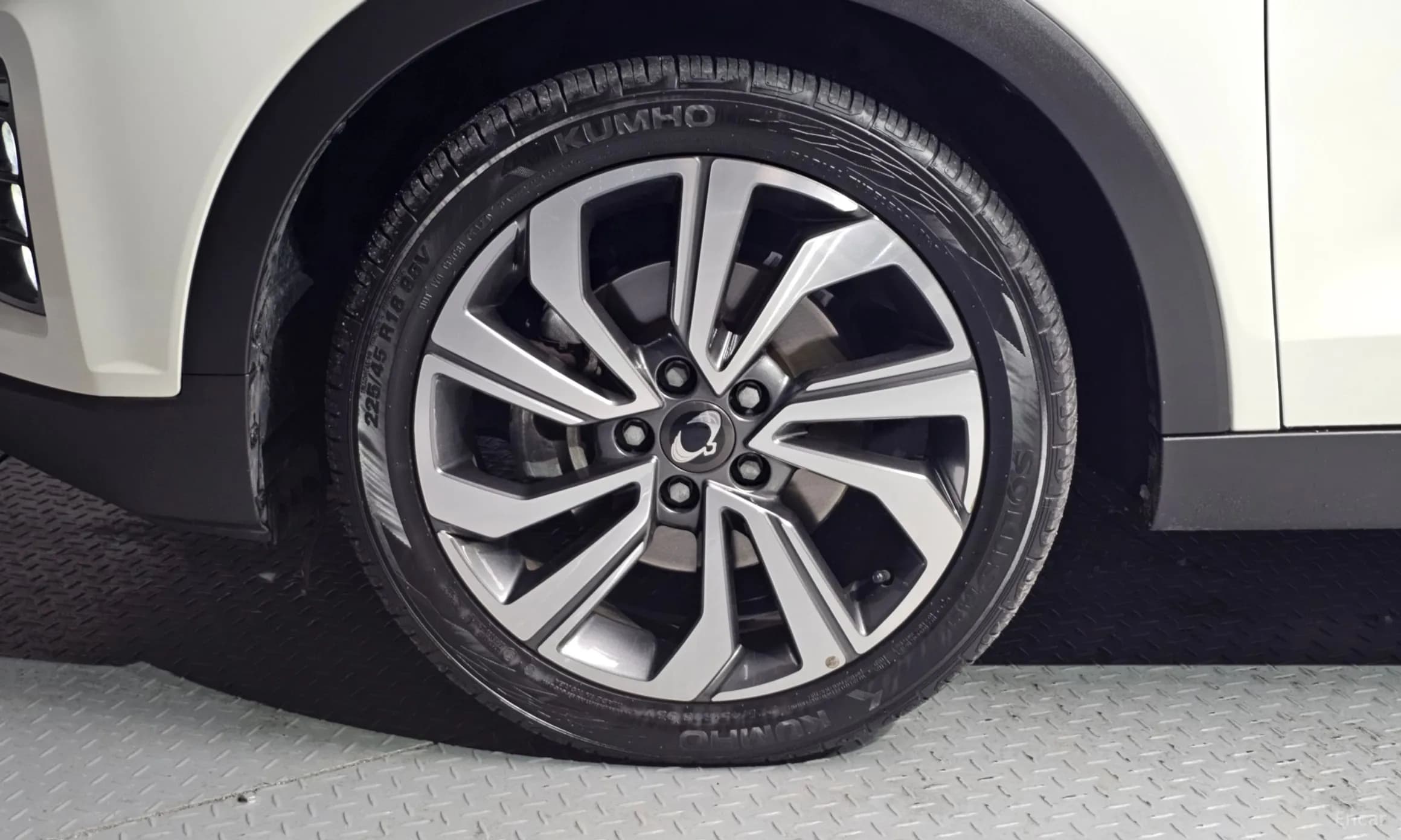 Berry New Tivoli
