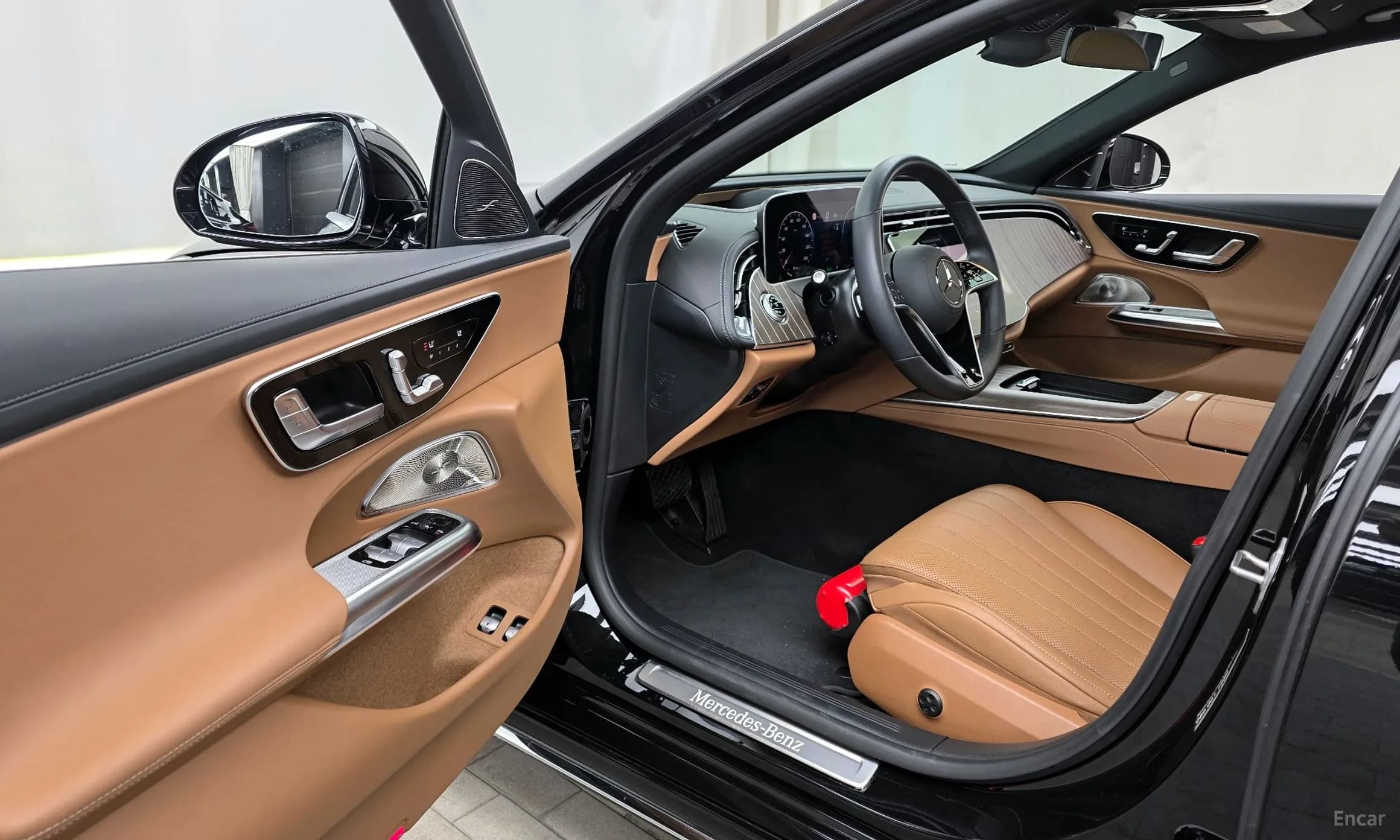 E-Class W214