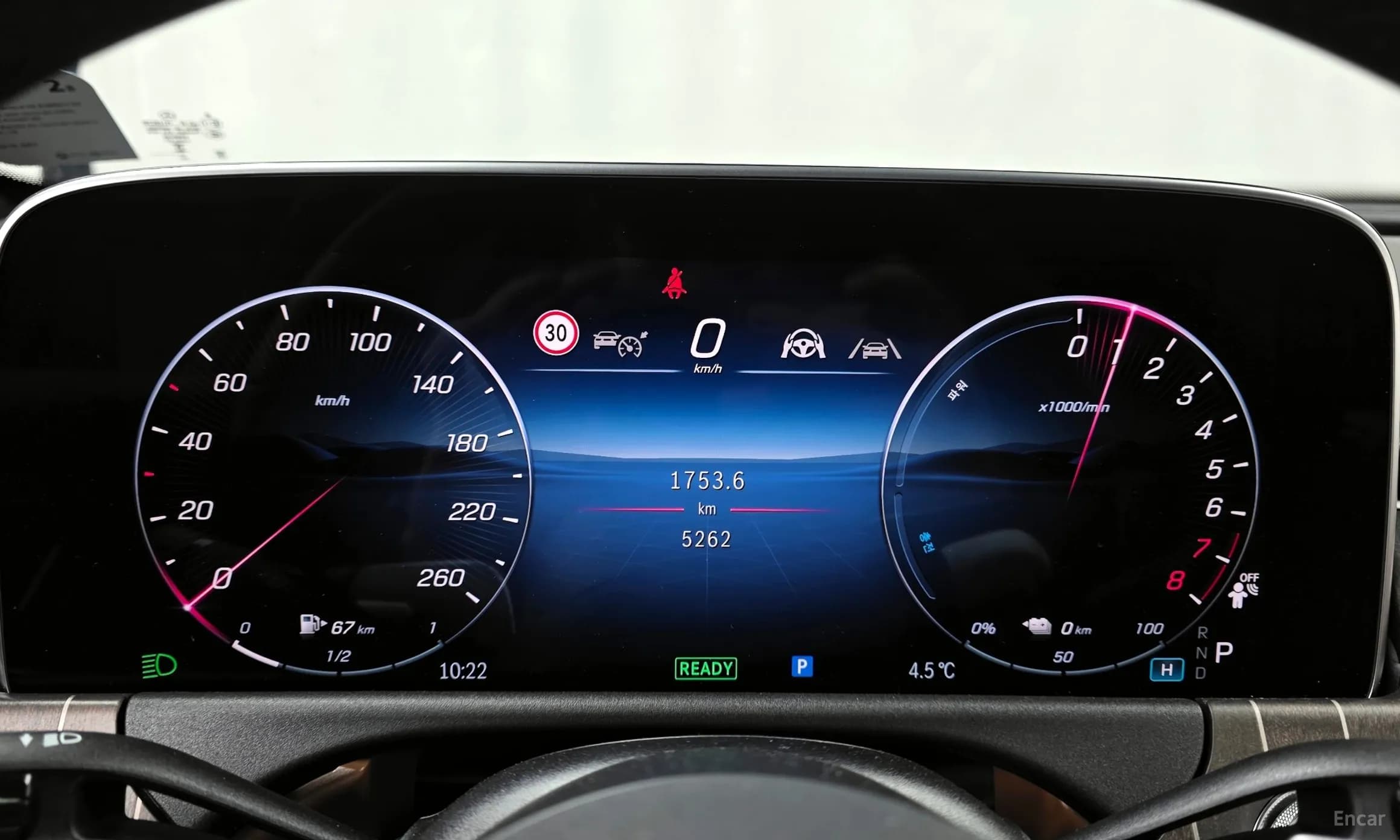 E-Class W214