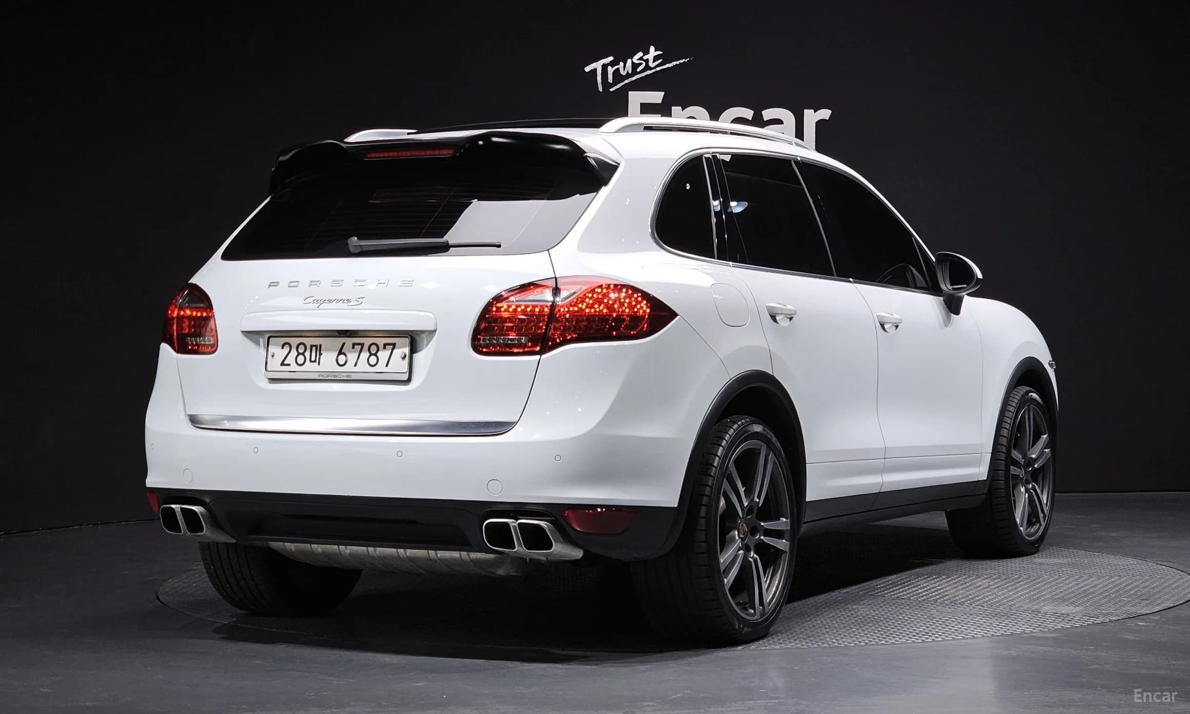 New Cayenne