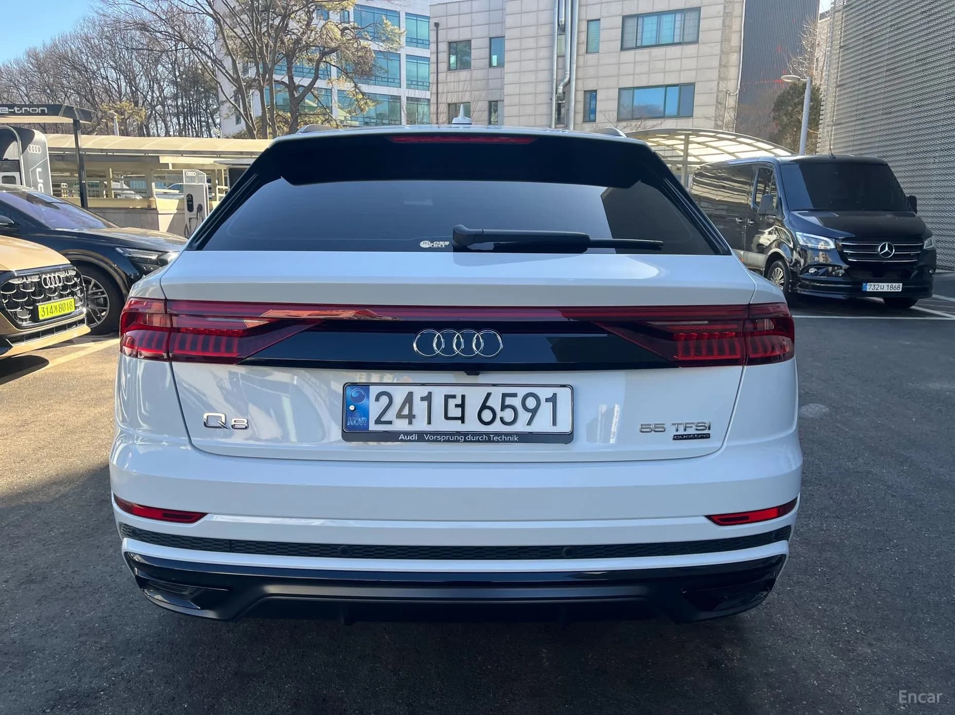 Q8 (4M)