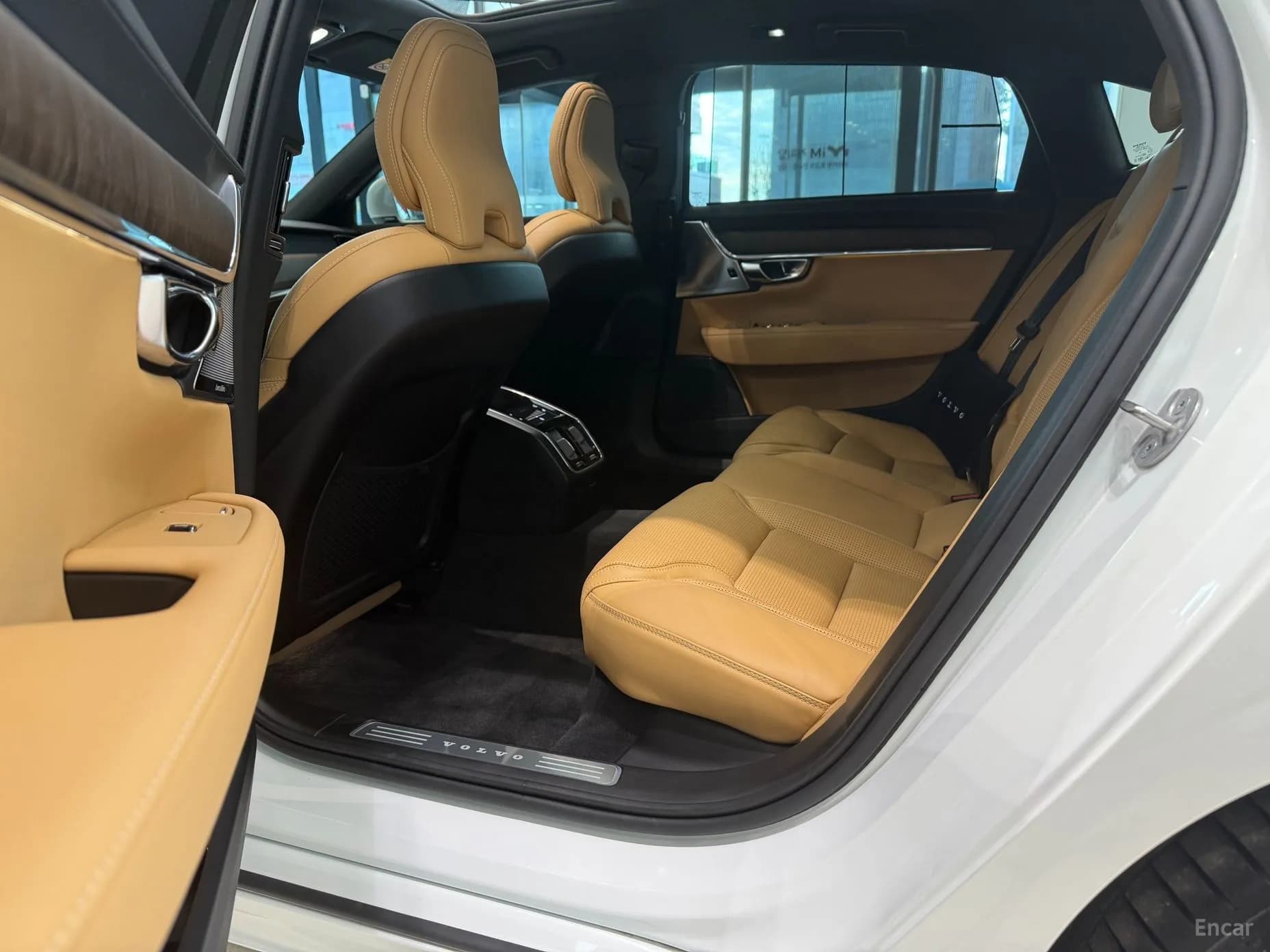 S90