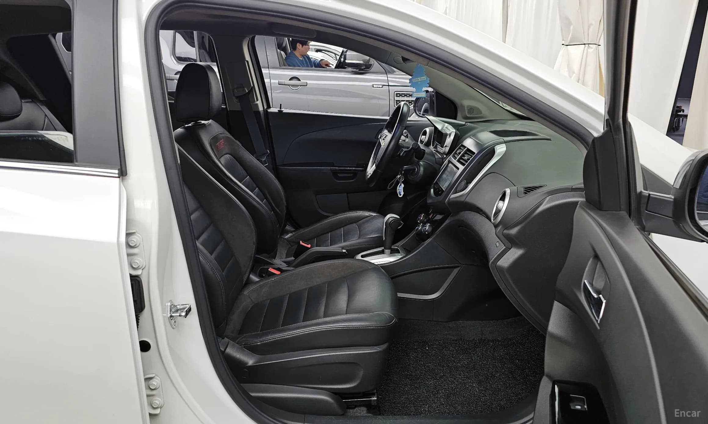 Aveo Hatchback