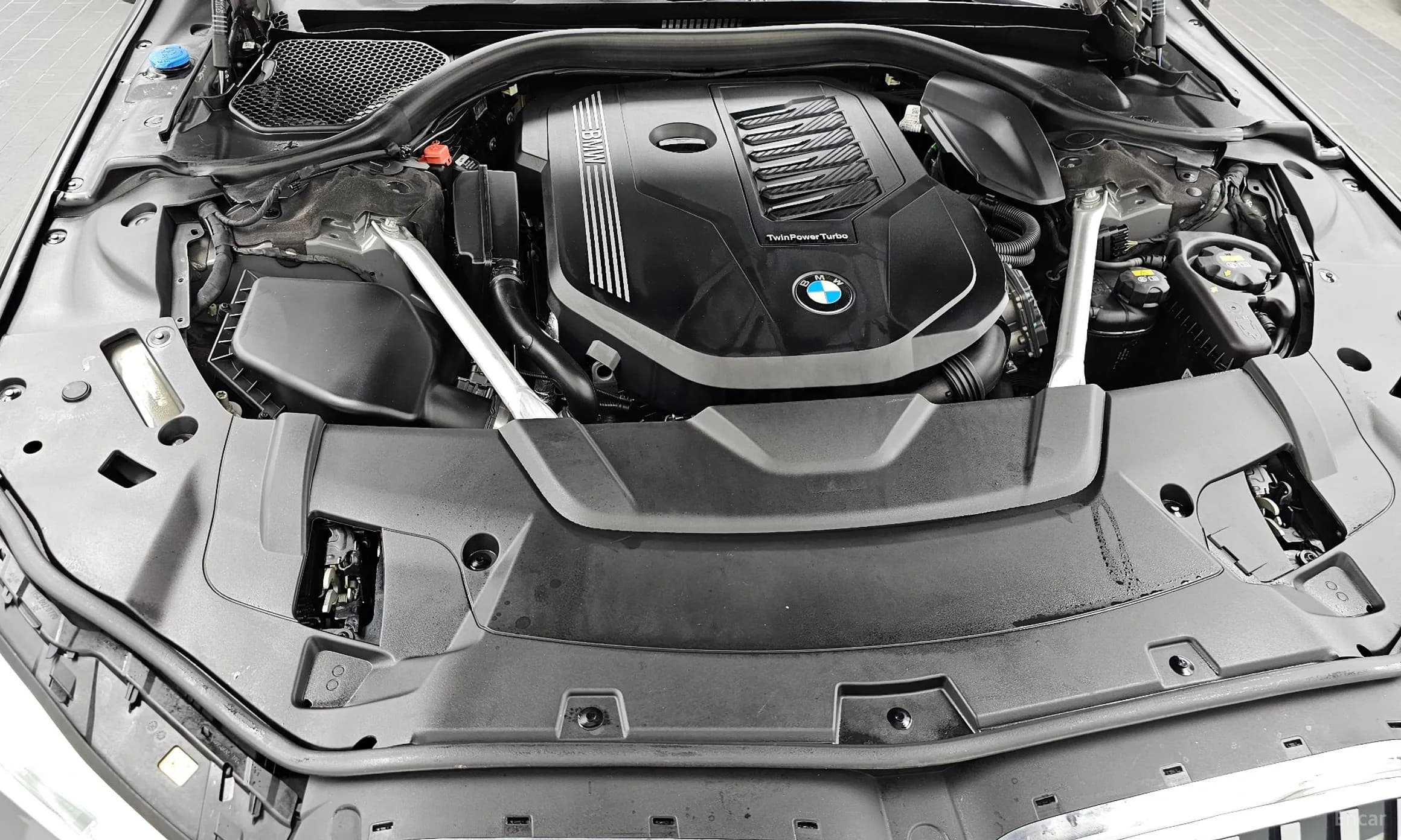 7 Series (G11)