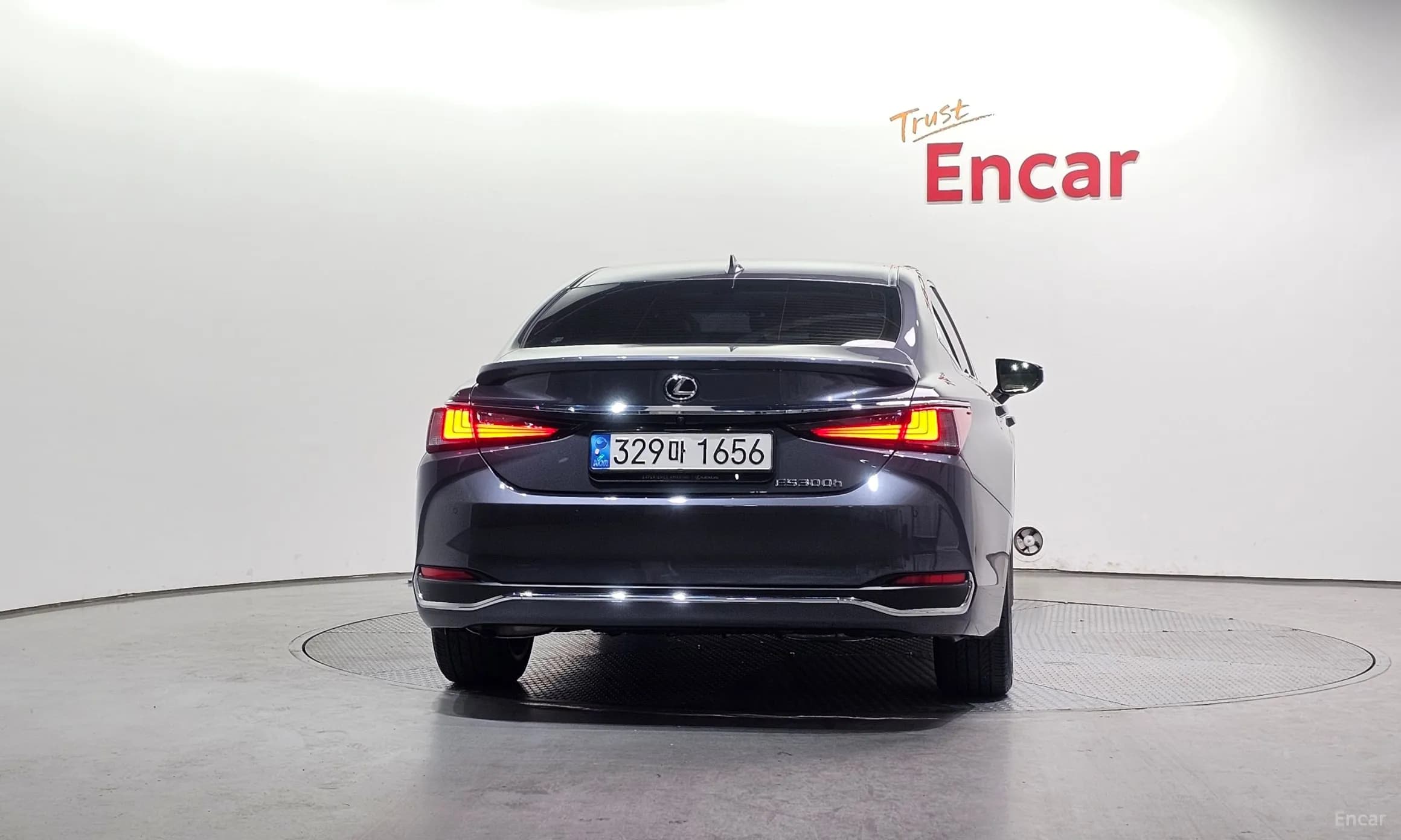 ES300h 7th Generation