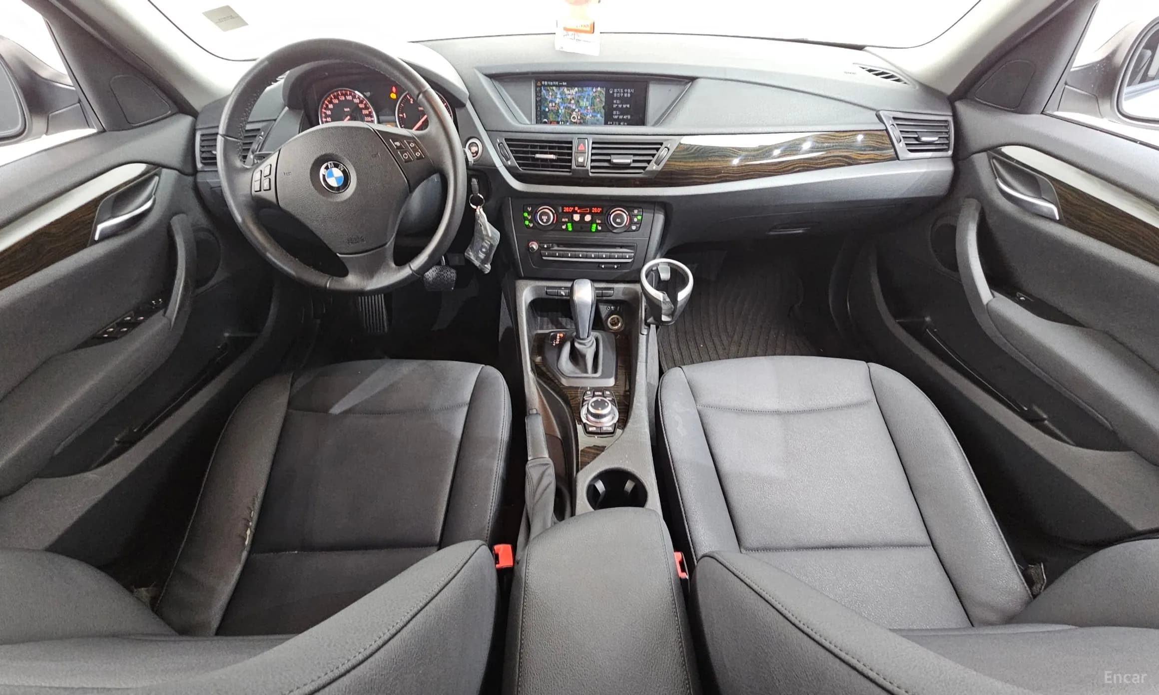 X1 (E84)