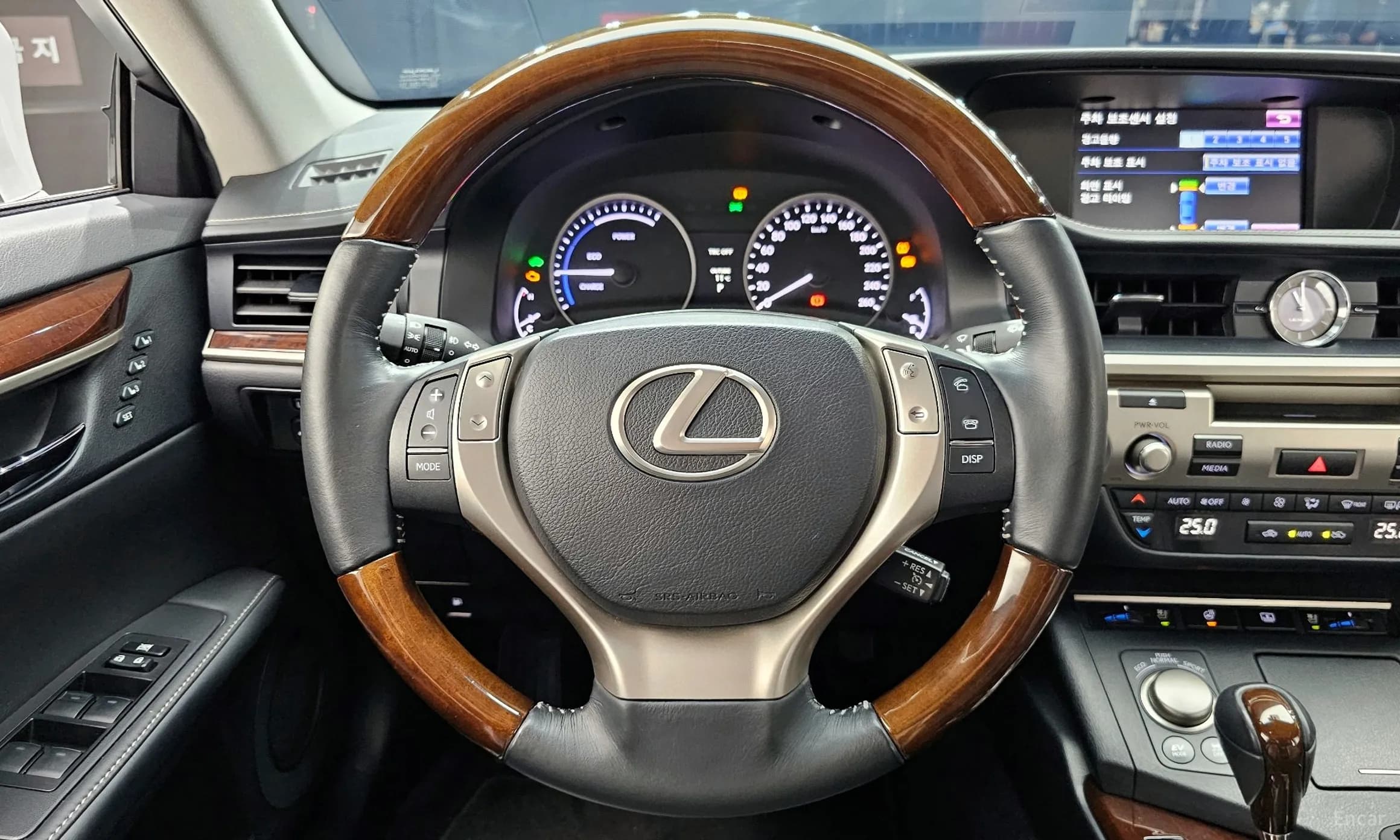 New ES300h