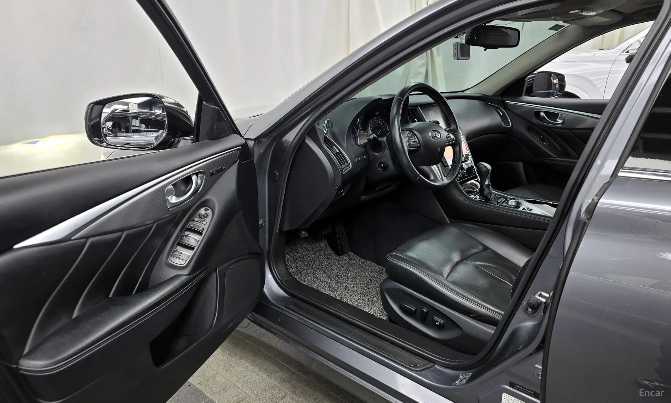 Q50