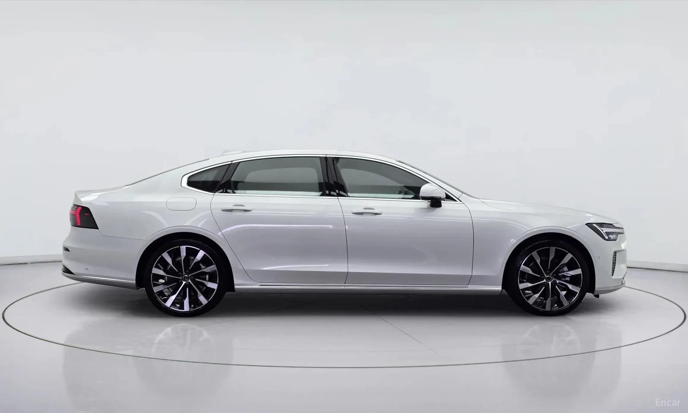 S90