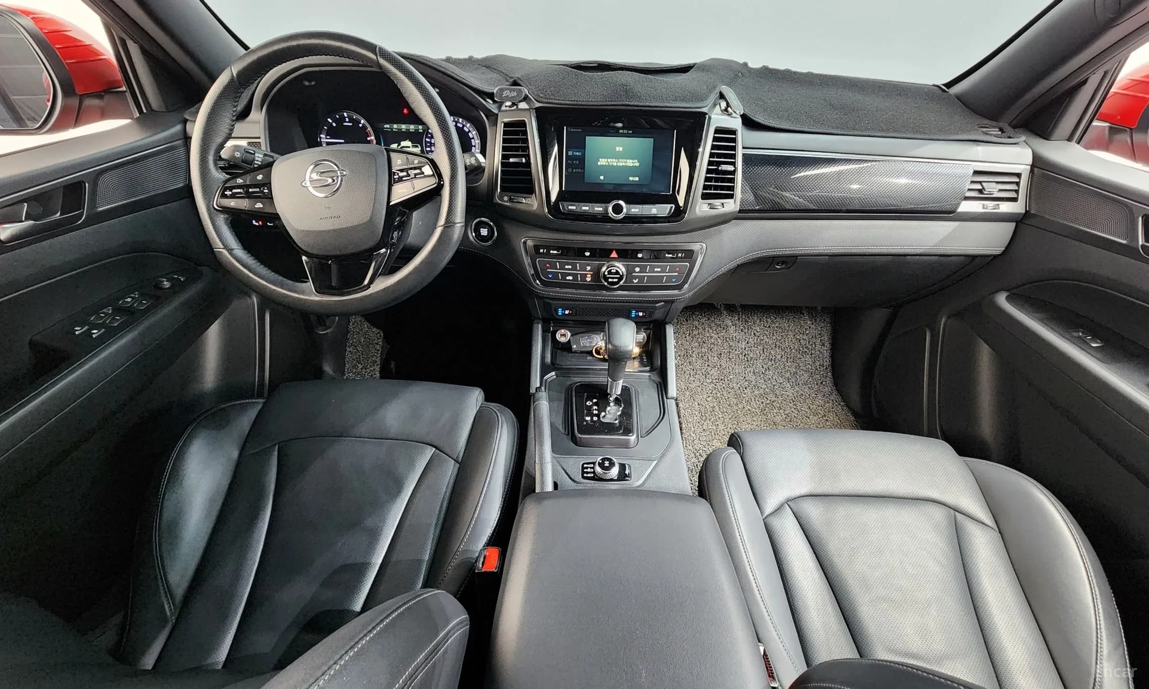 Rexton Sports Khan