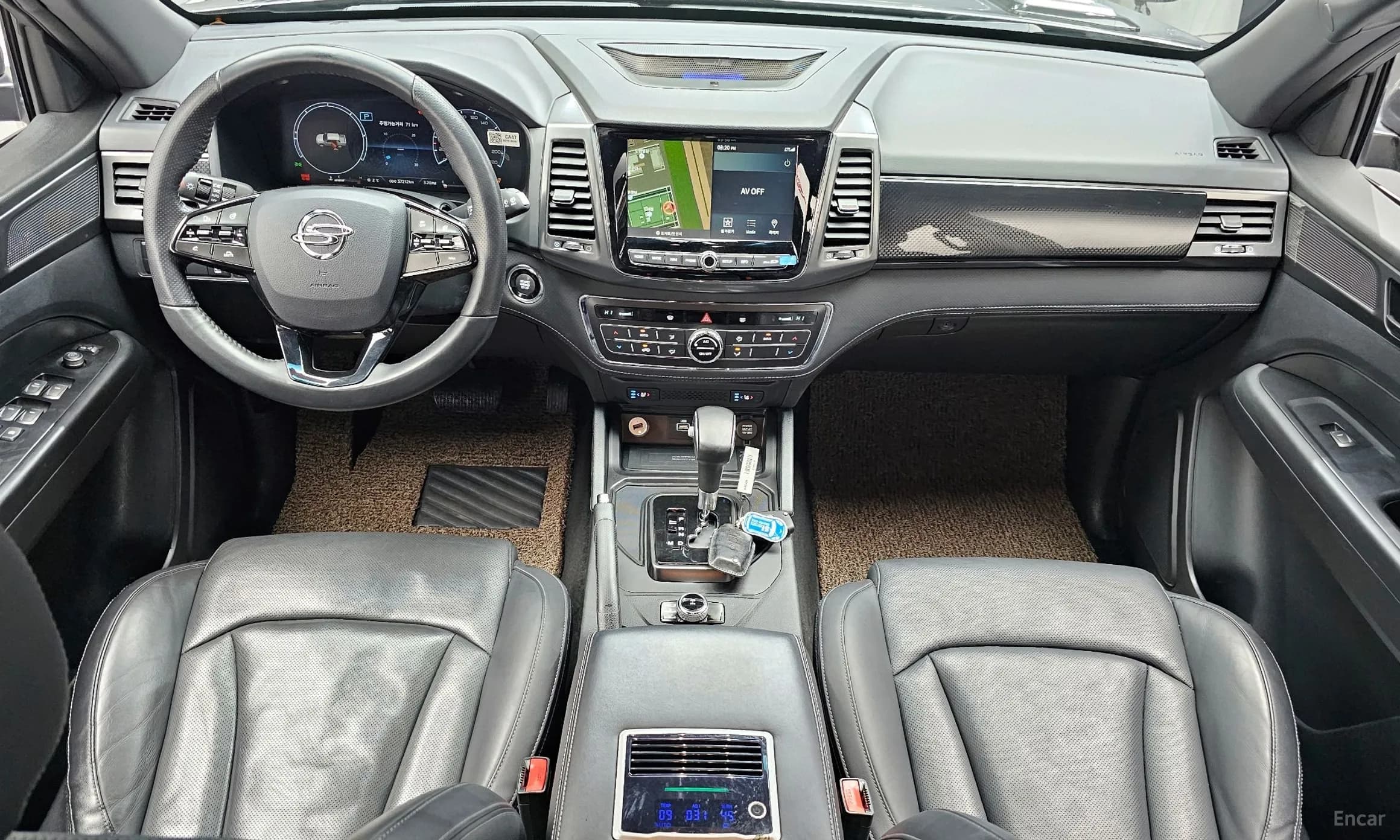 Rexton Sports Khan