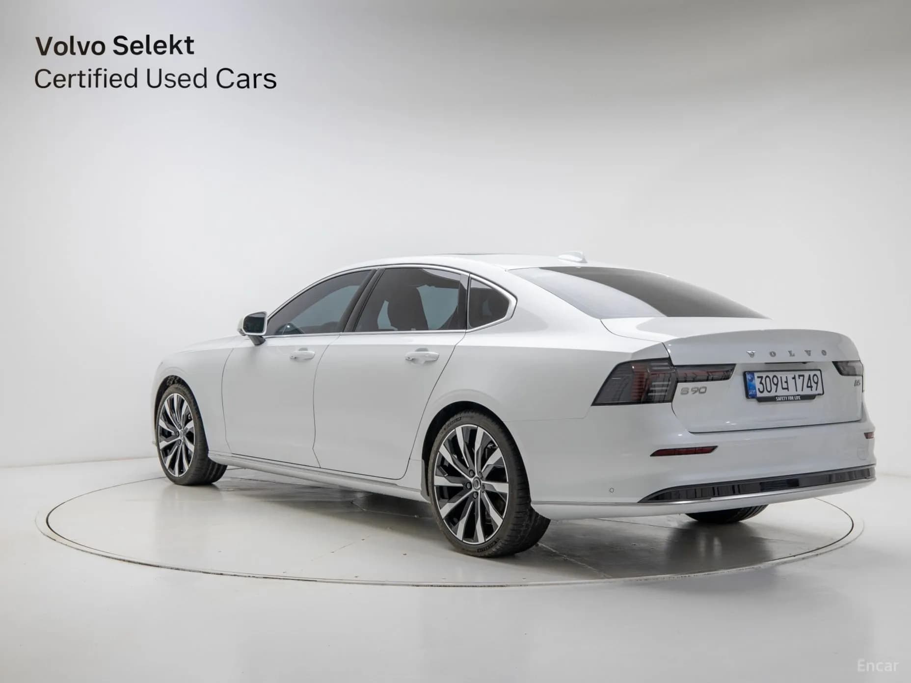 S90