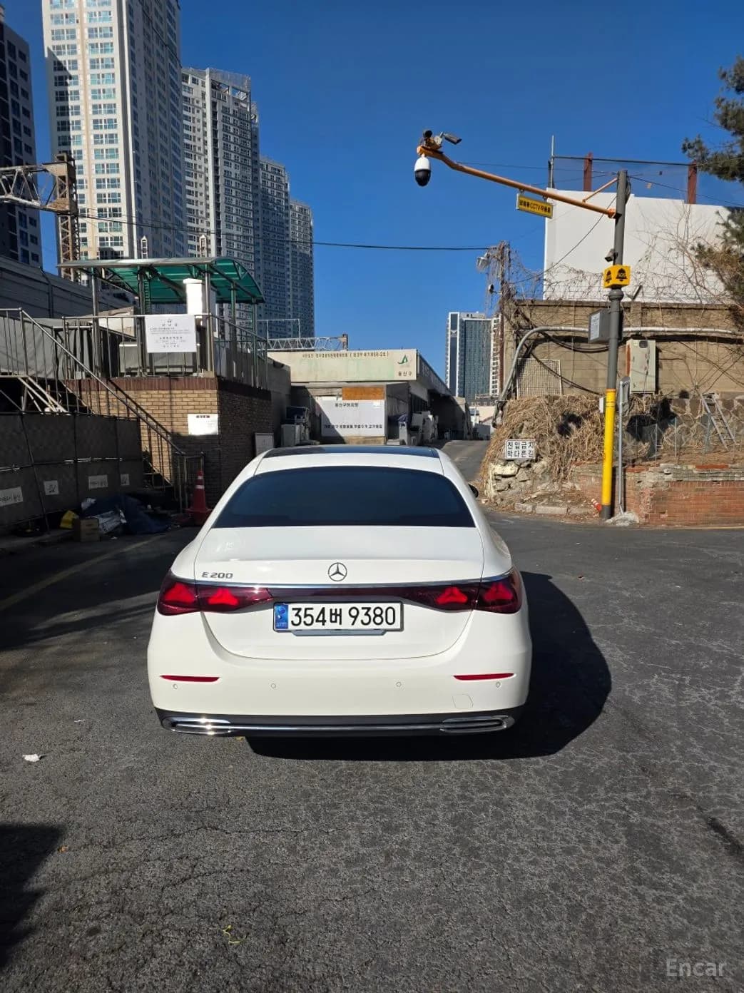 E-Class W214