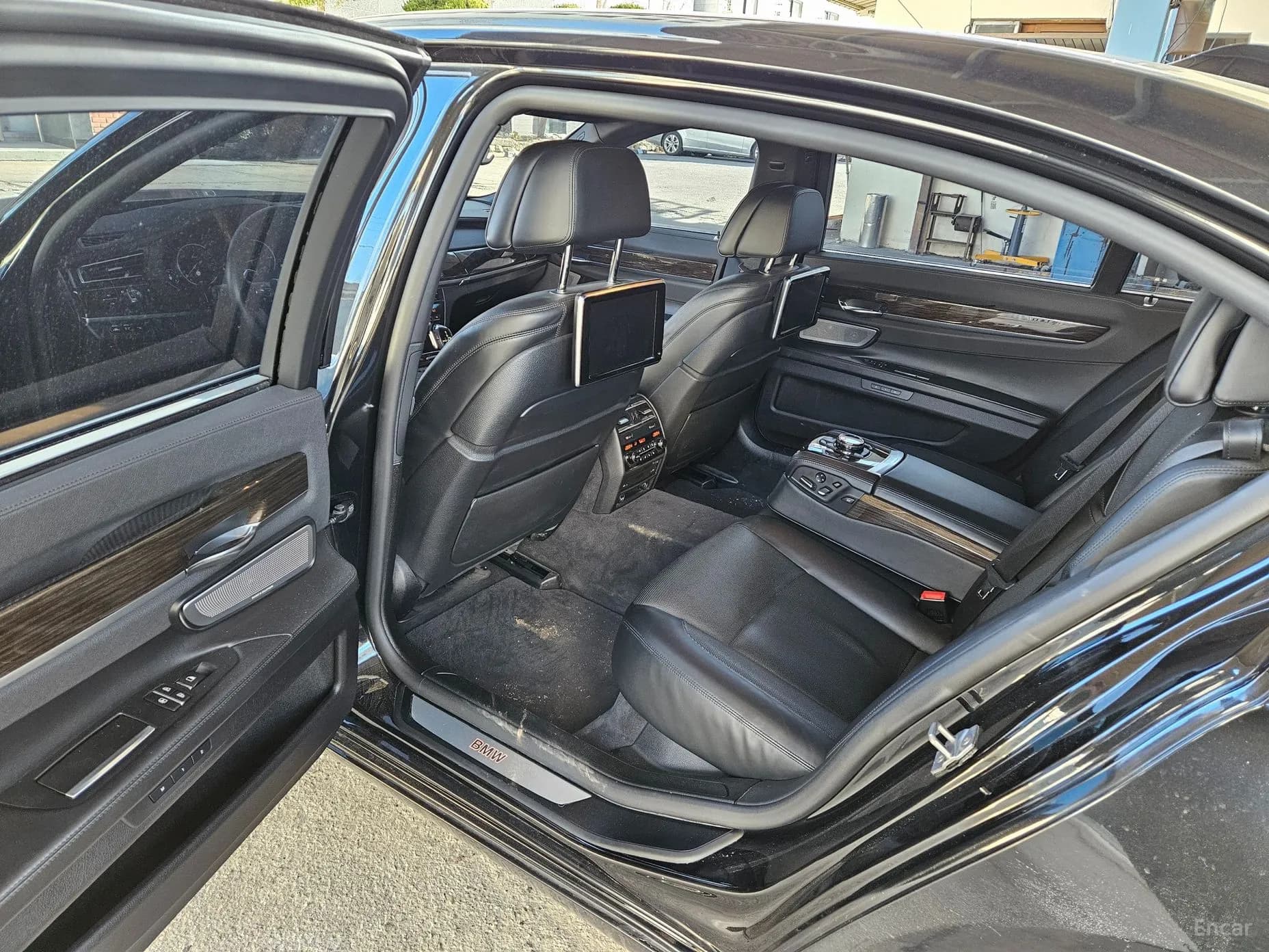 7 Series (F01)