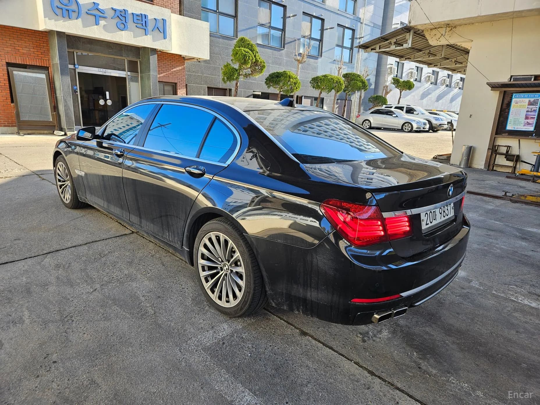7 Series (F01)