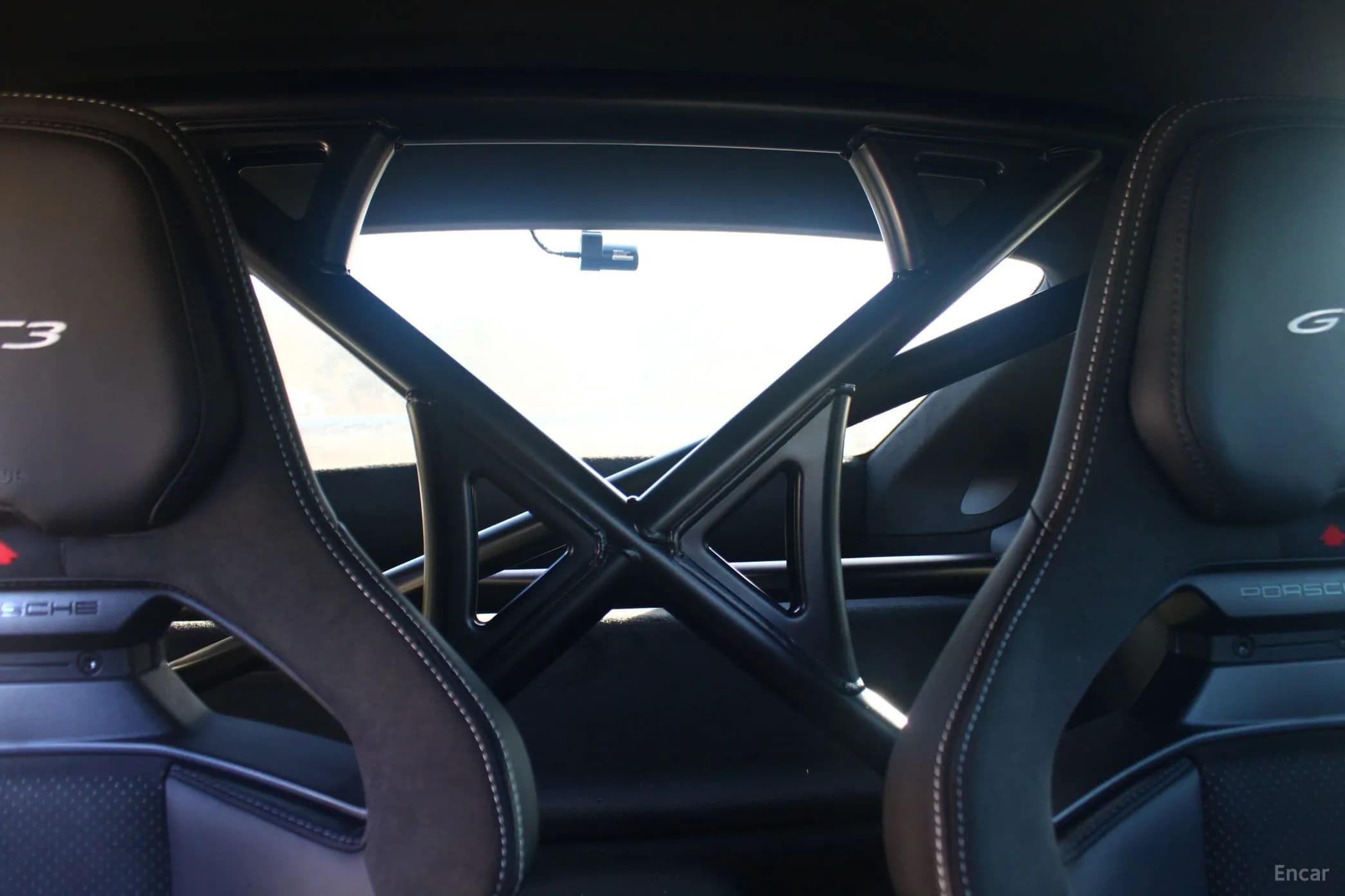 911 (992)