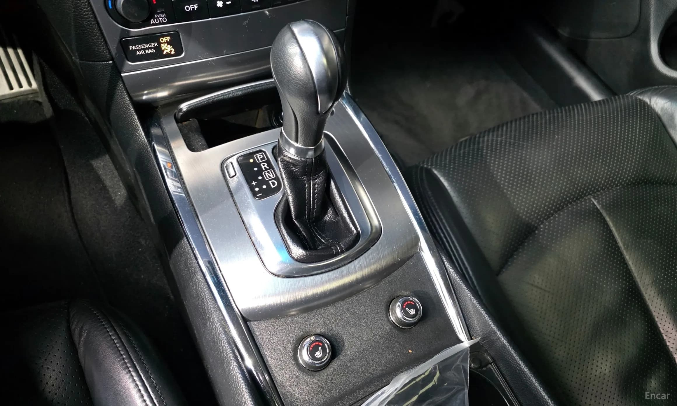 G37