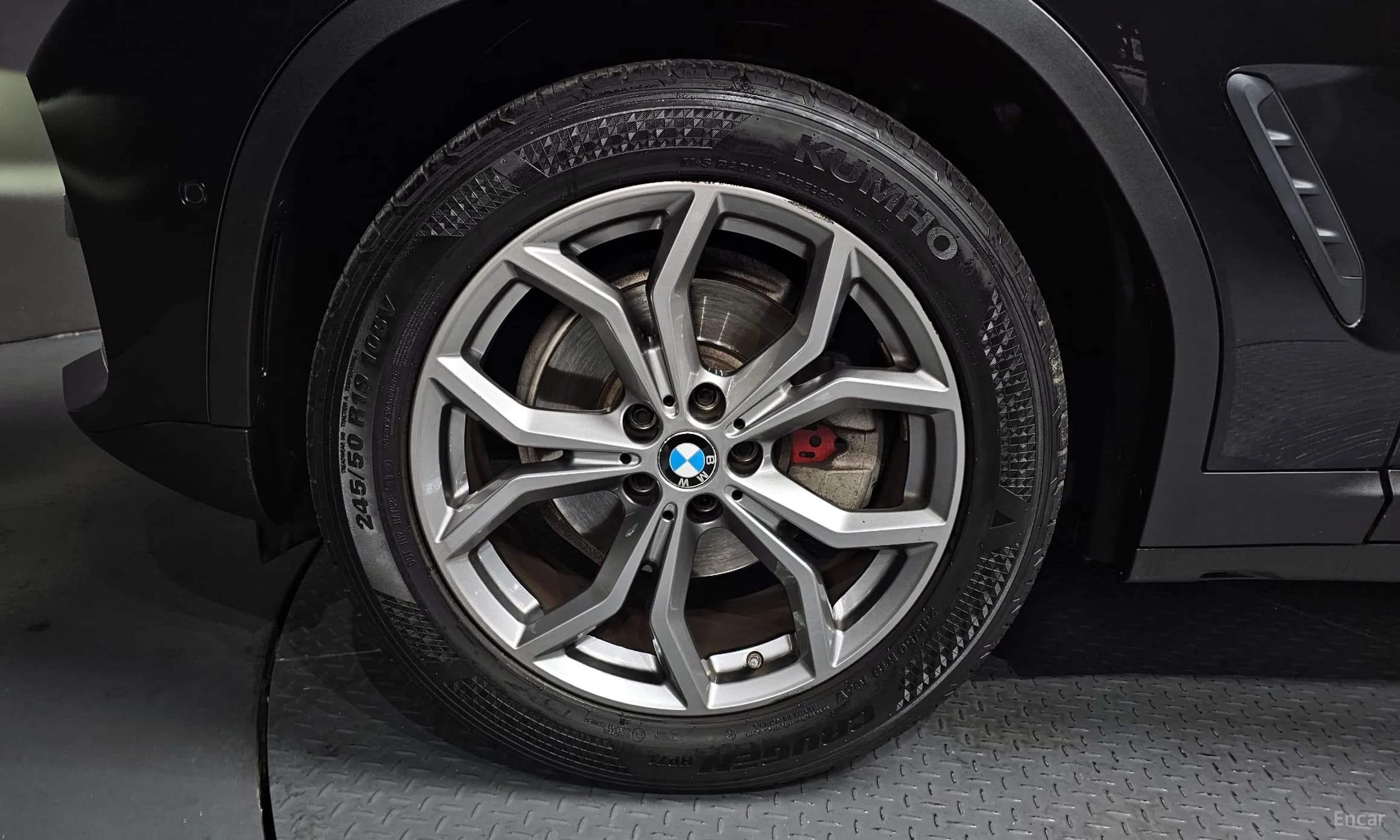 X4 (G02)