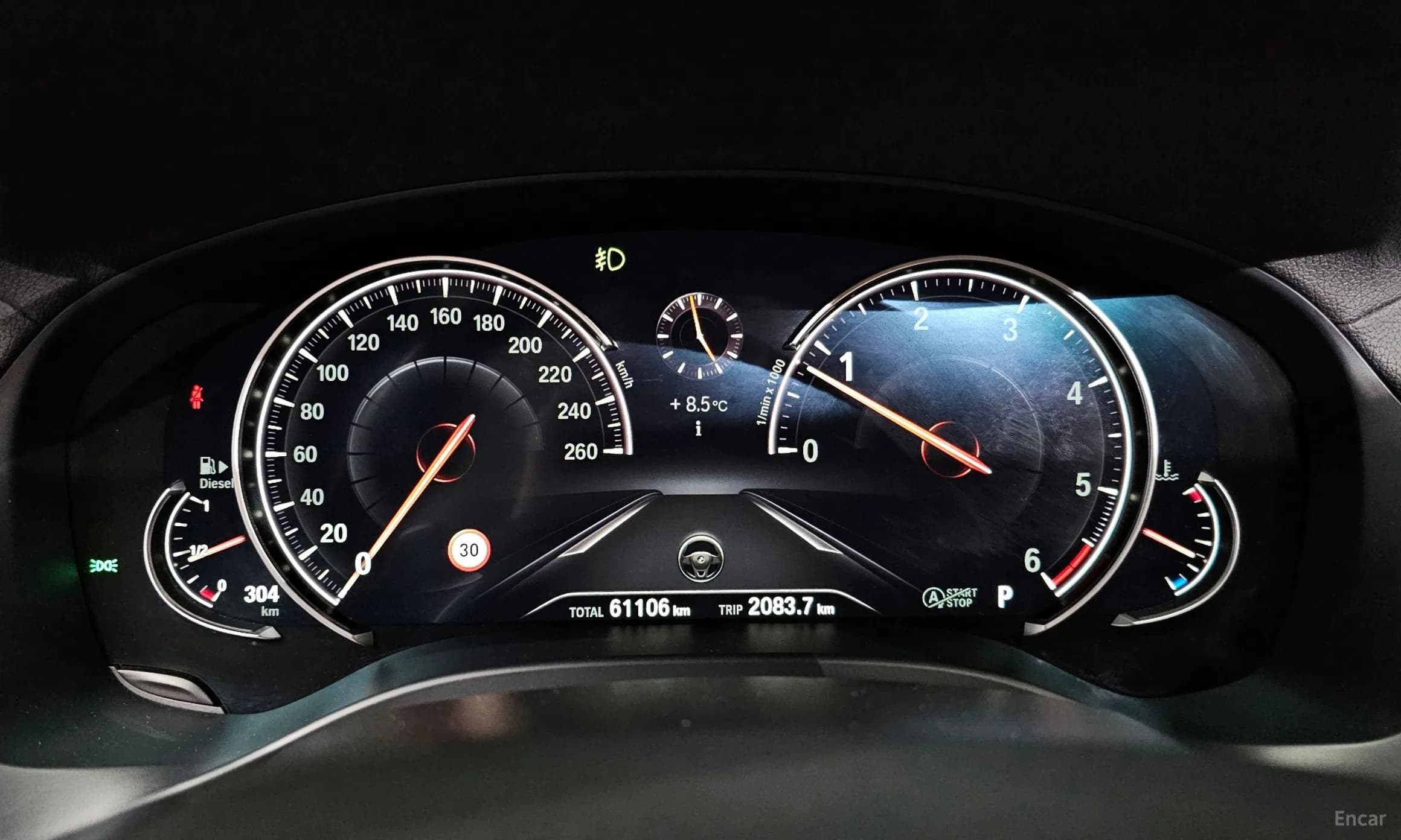 X4 (G02)