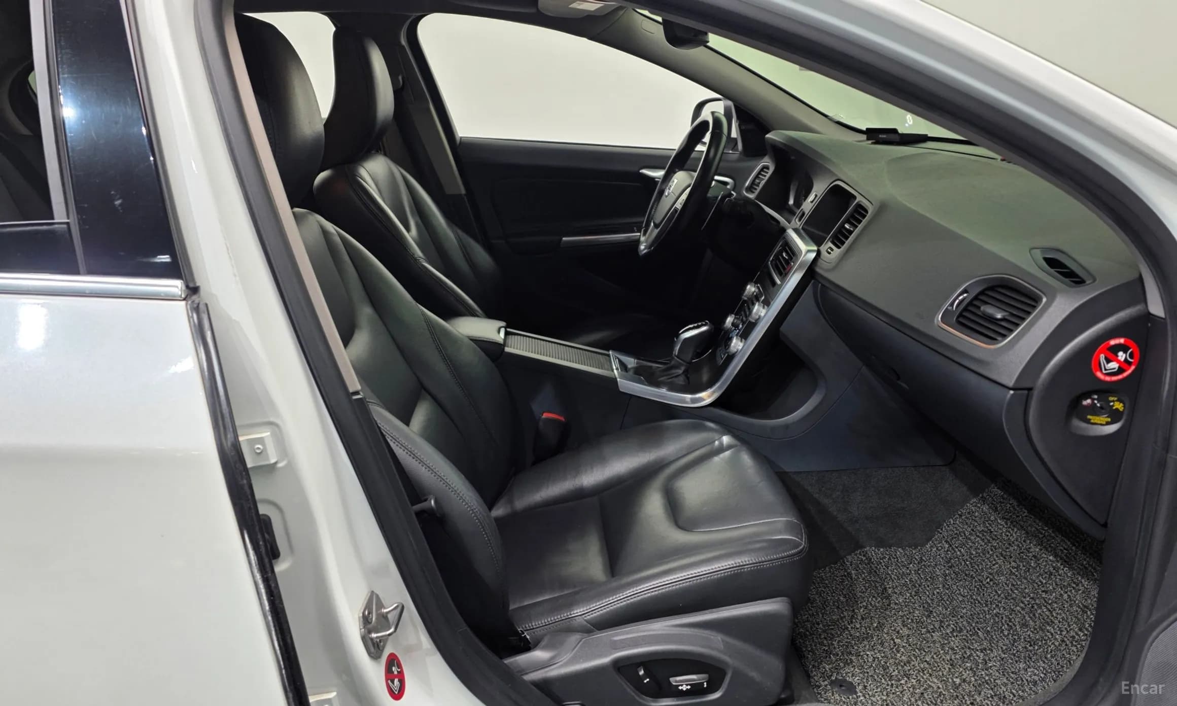 S60