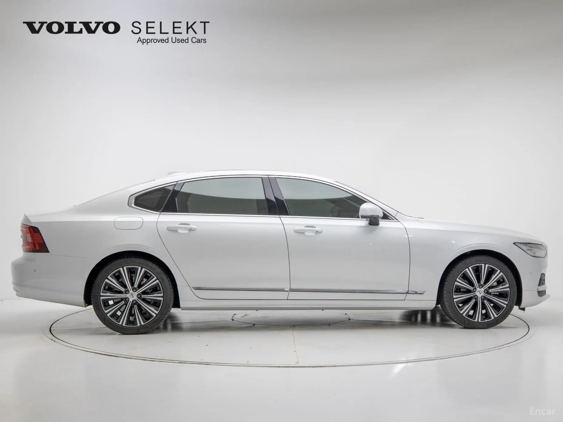 S90