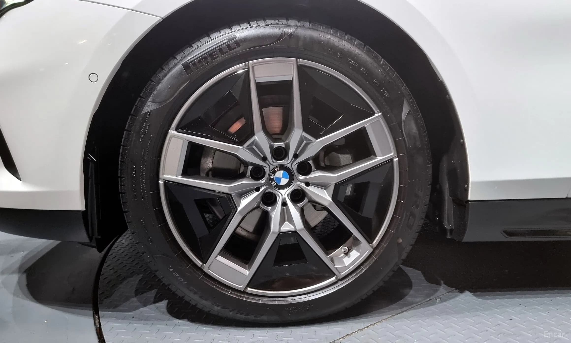 5 Series (G60)