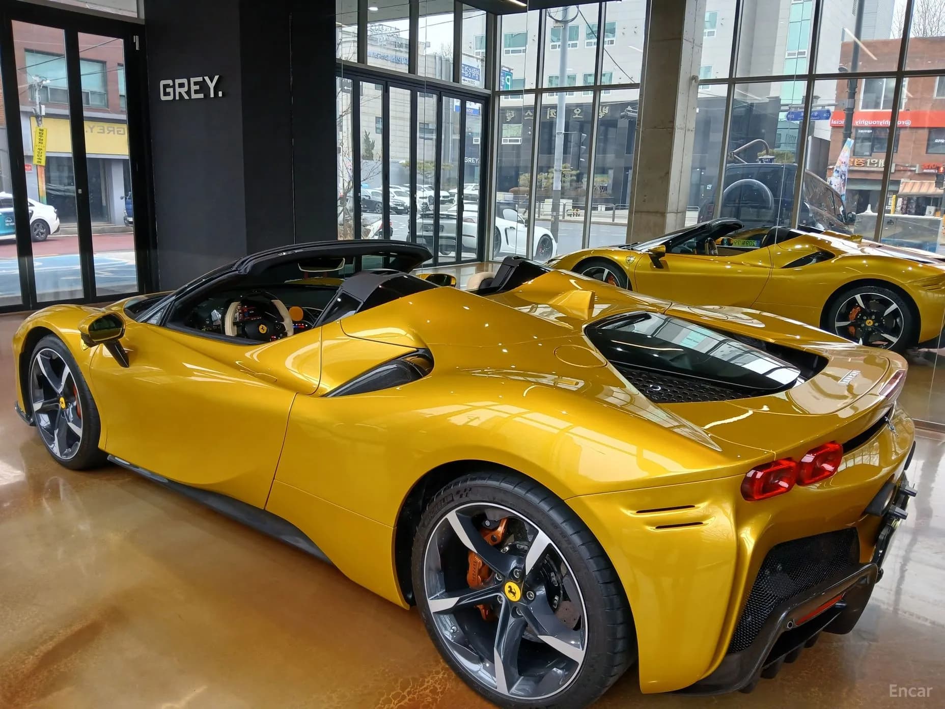 SF90 Spyder