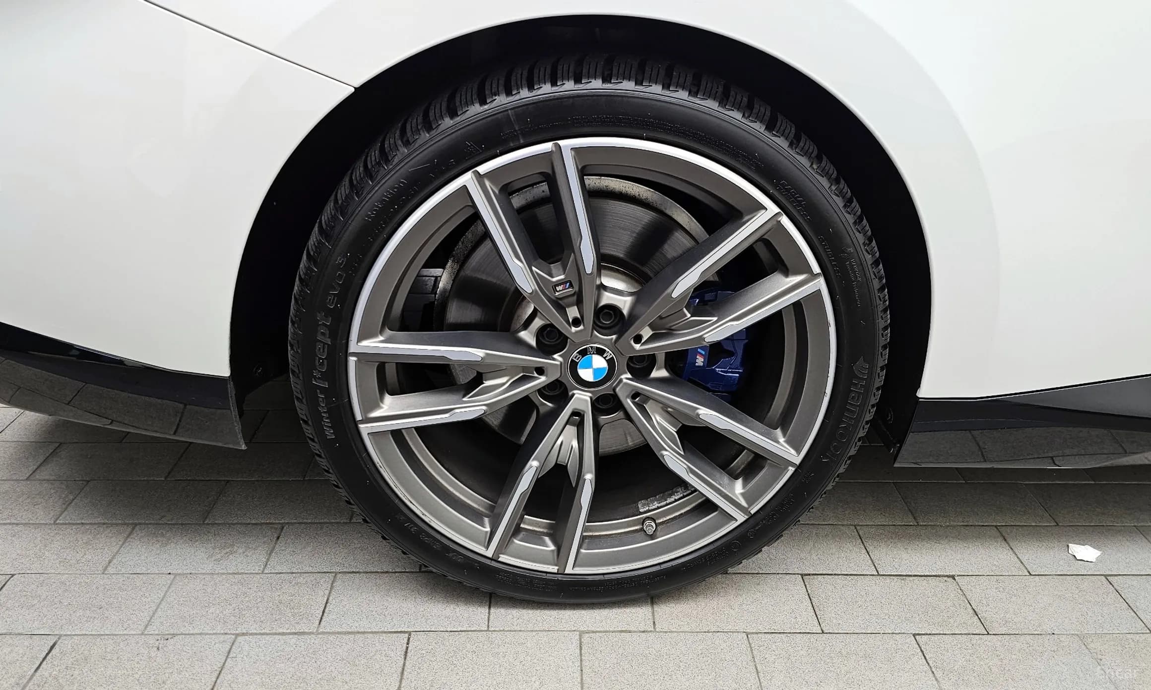2 Series (G42)