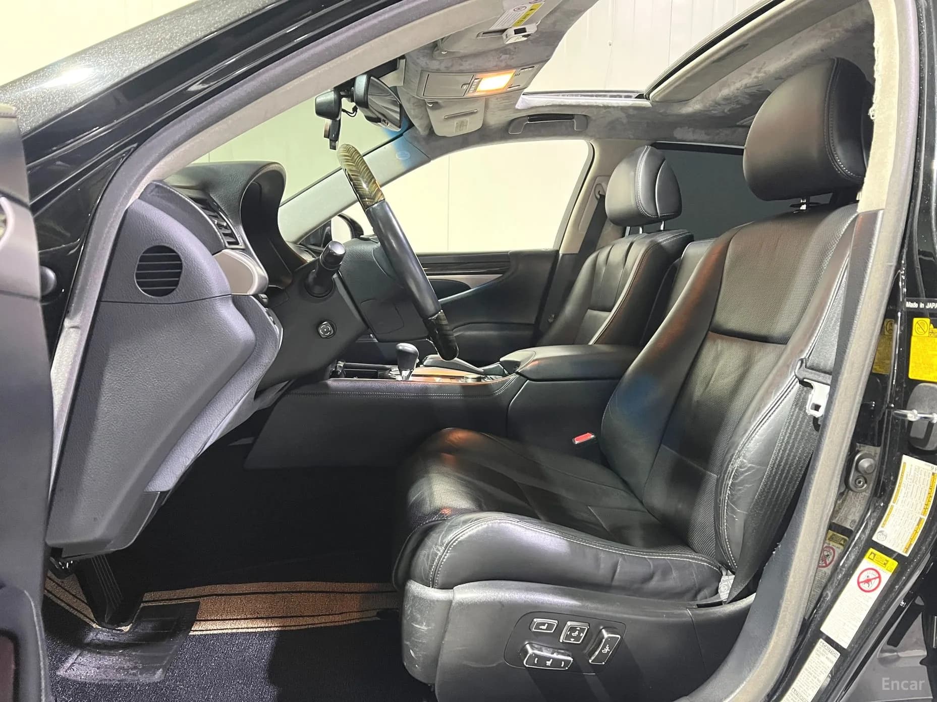 LS600hL