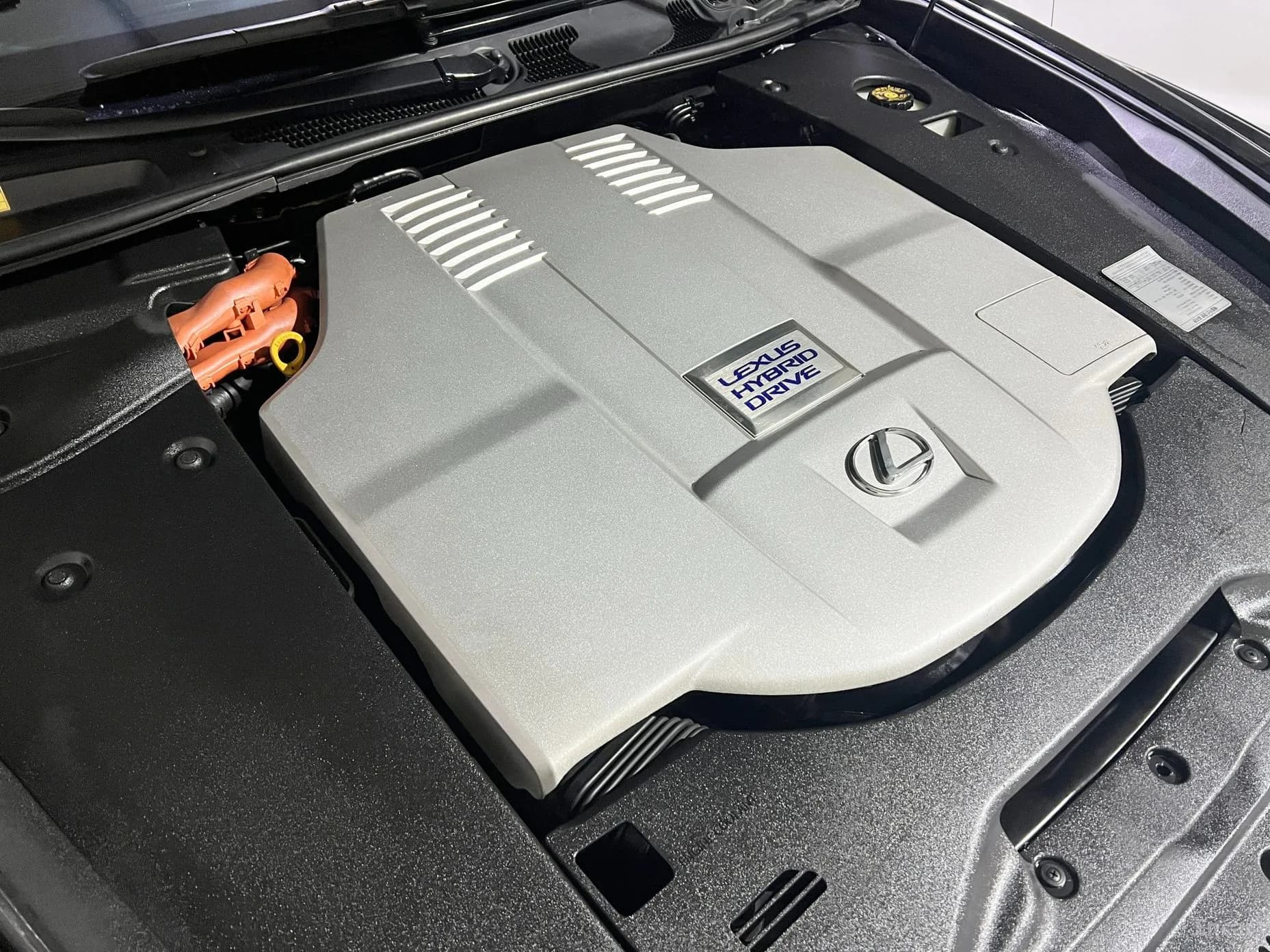 LS600hL
