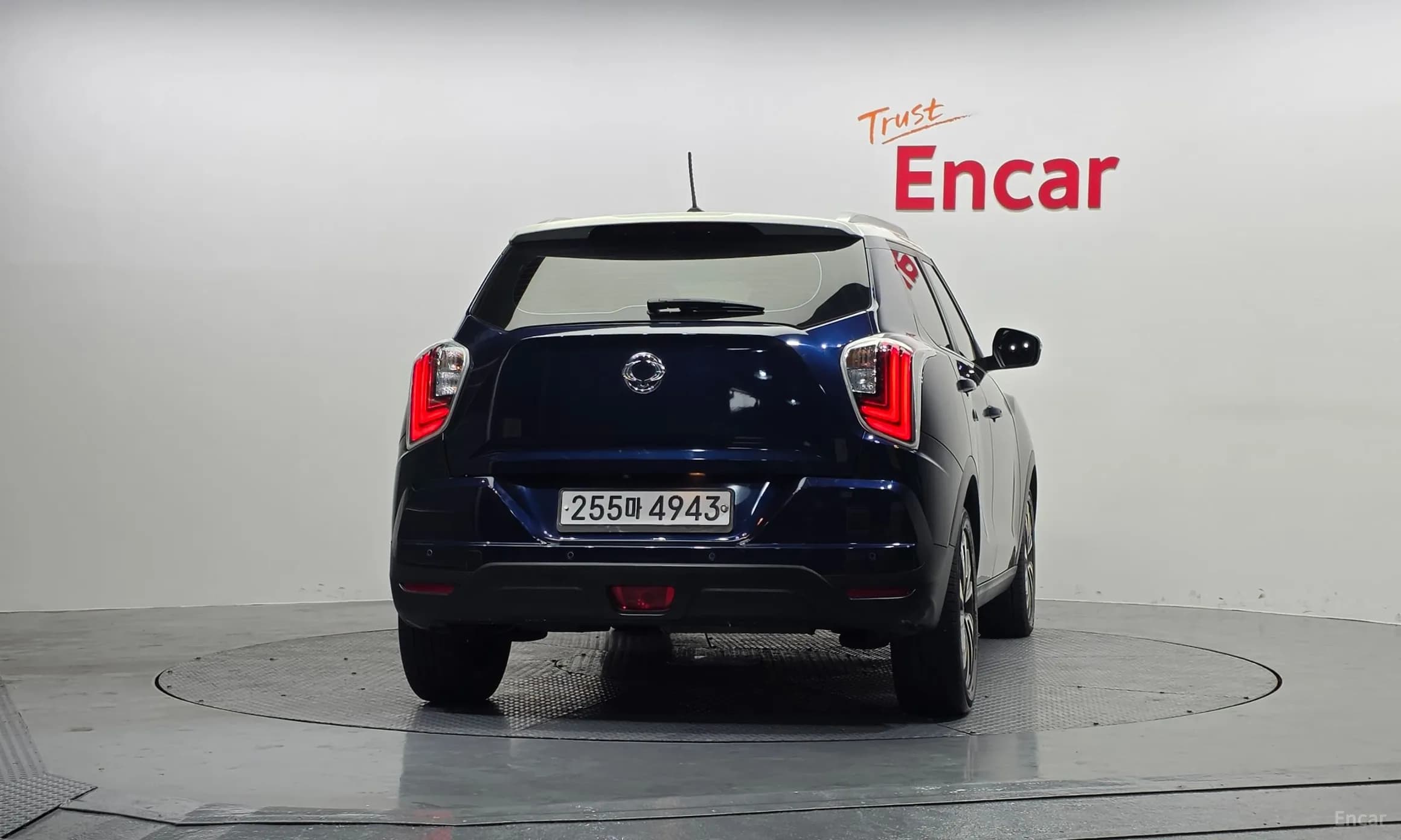 Berry New Tivoli