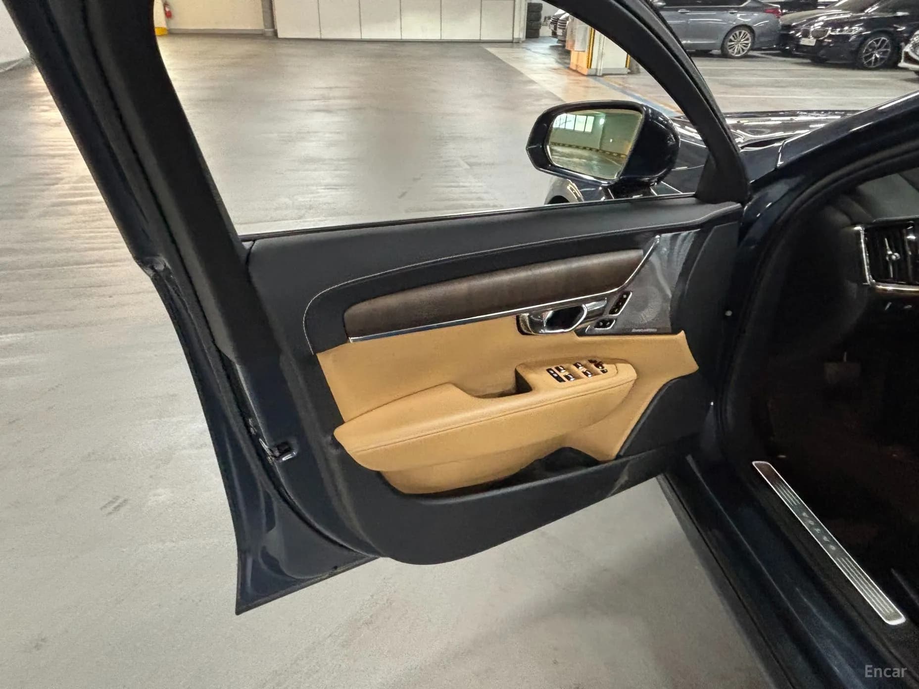 S90