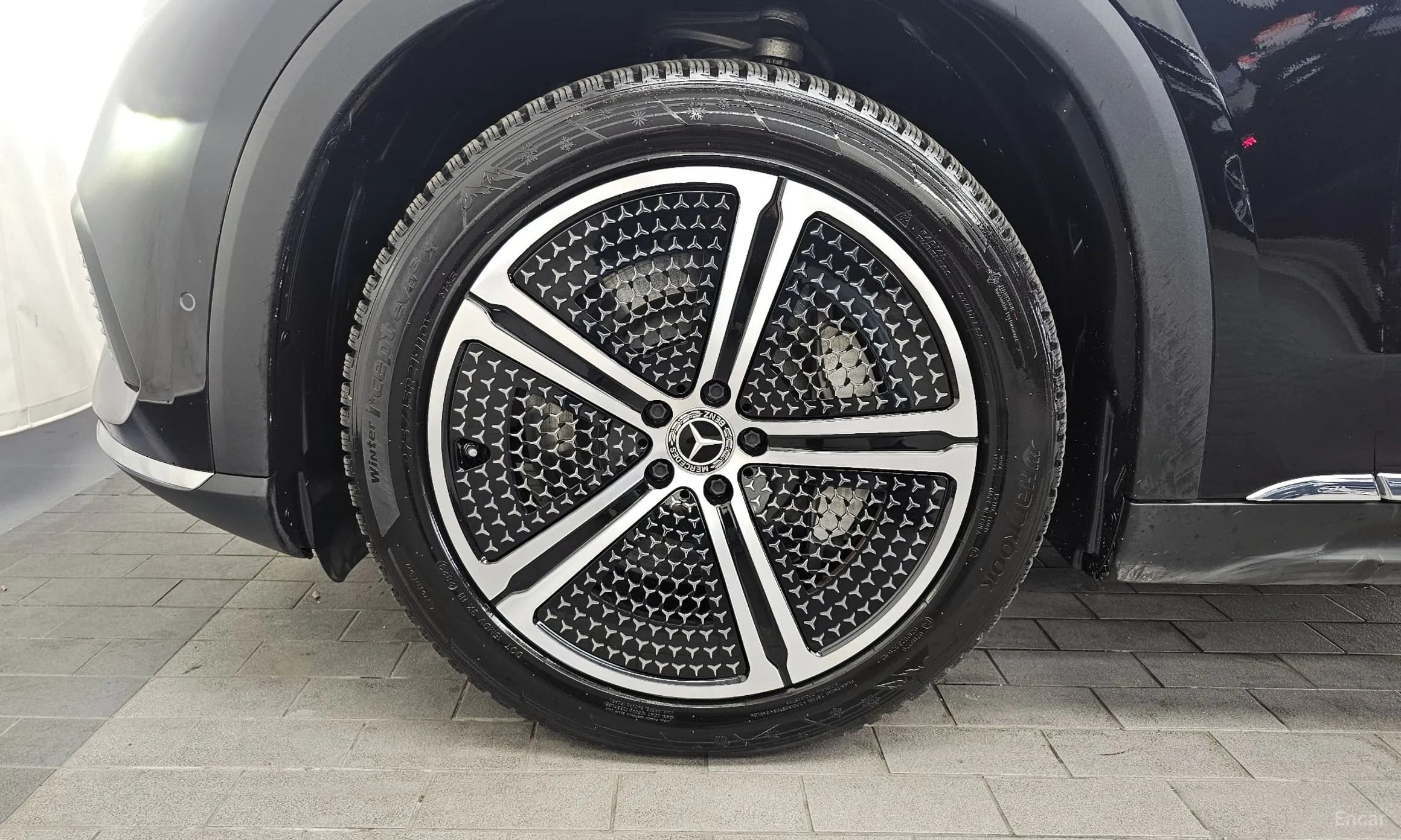 EQS SUV X296