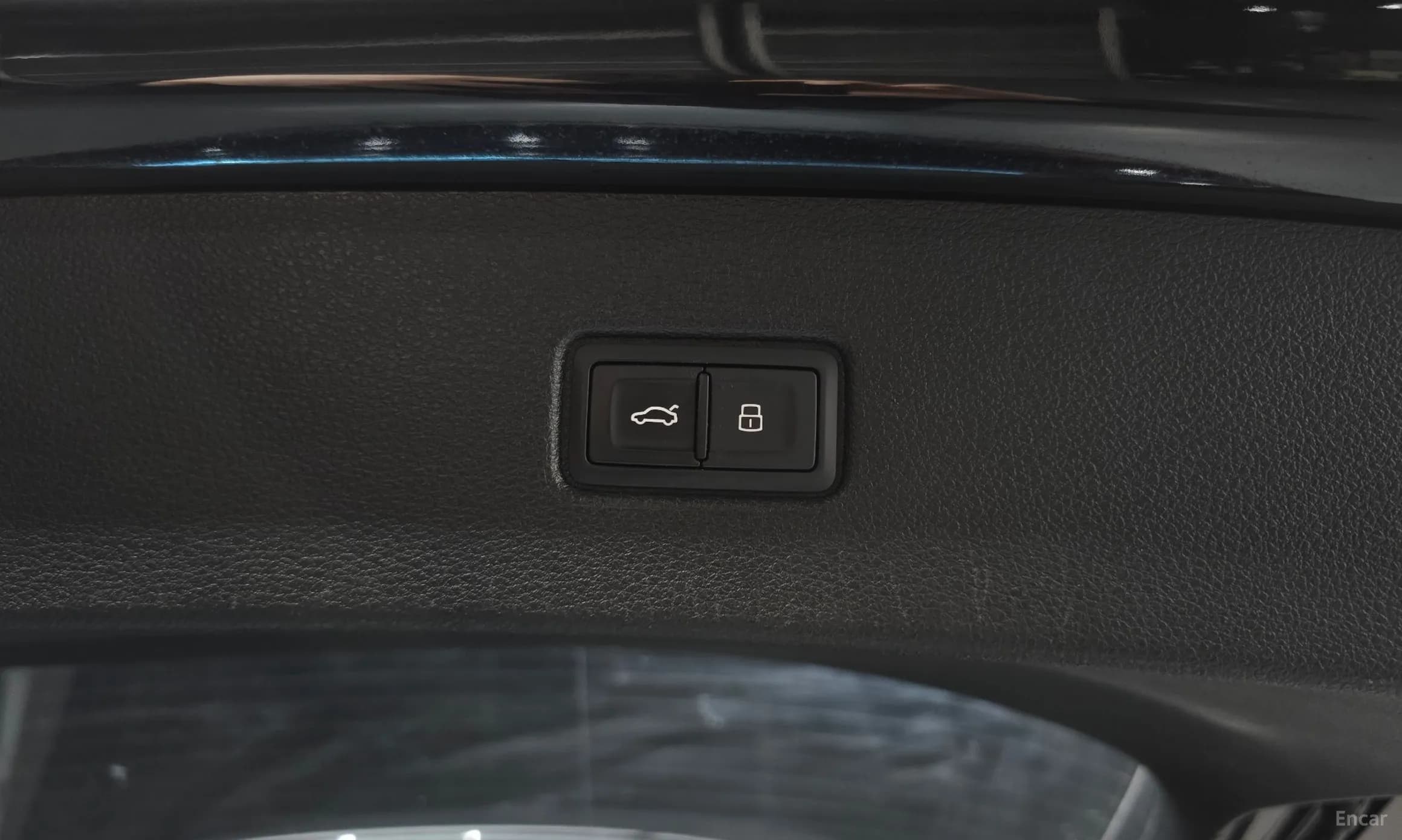 Q7 (4M)